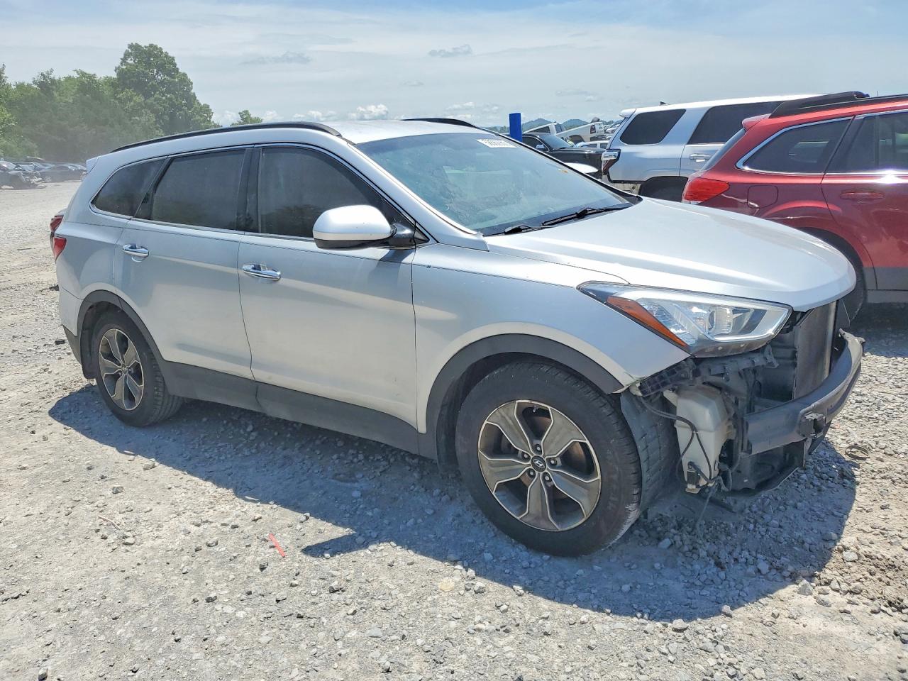 2016 Hyundai Santa Fe Se Silver vin: KM8SMDHF5GU147944