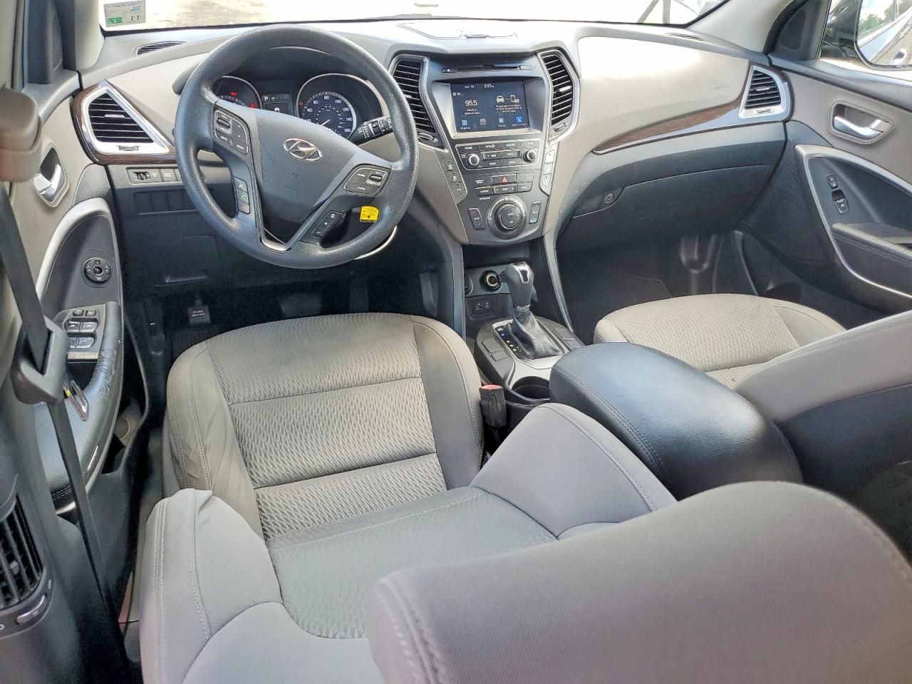 2017 Hyundai Santa Fe Se Black vin: KM8SMDHF7HU183944