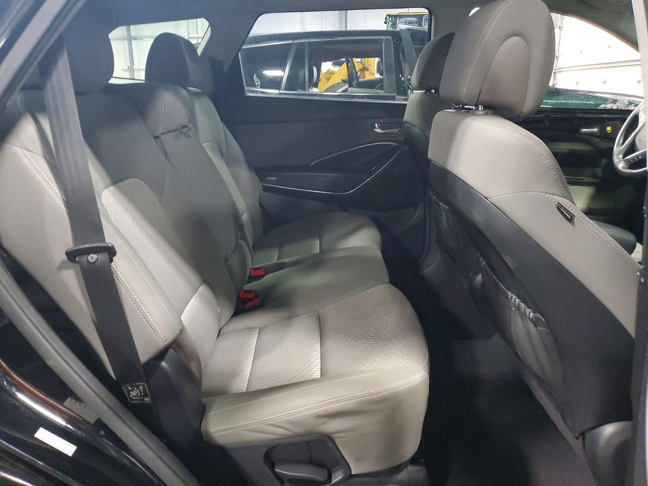 2017 Hyundai Santa Fe Se Black vin: KM8SMDHF7HU209457
