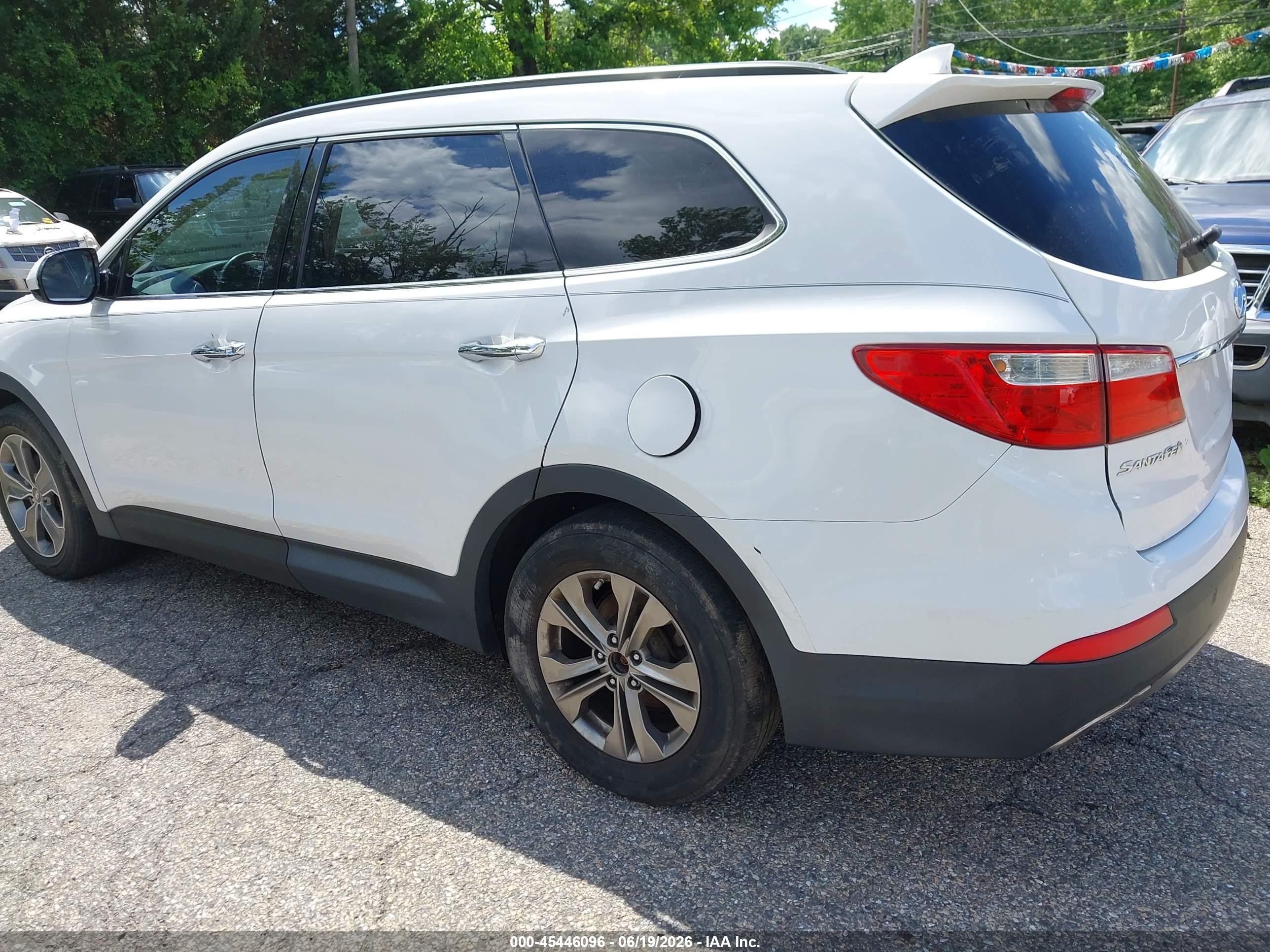 2013 Hyundai Santa Fe Gls Белый vin: KM8SMDHF9DU033439