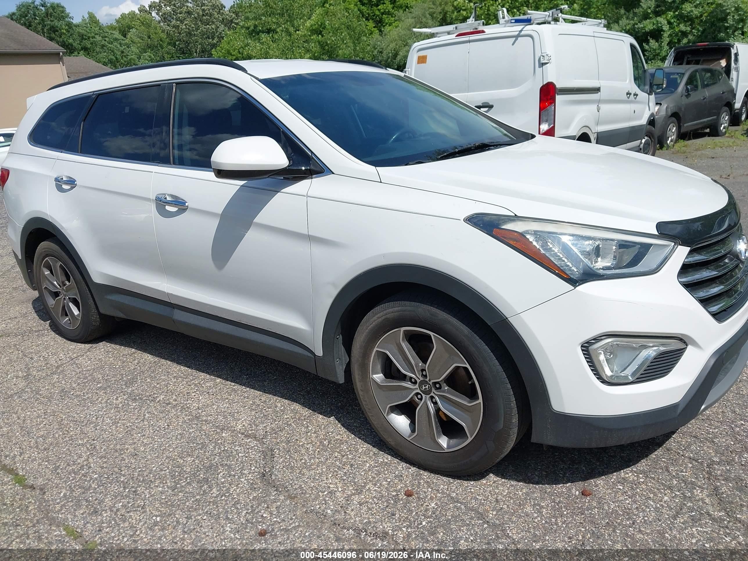 2013 Hyundai Santa Fe Gls Белый vin: KM8SMDHF9DU033439
