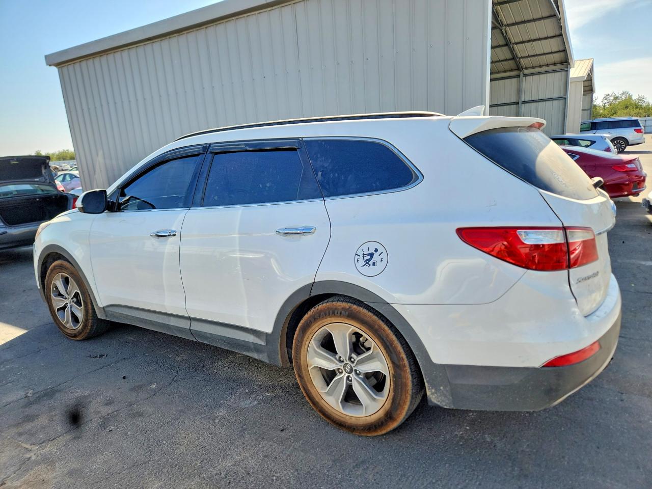 2014 Hyundai Santa Fe Gls White vin: KM8SMDHF9EU036830