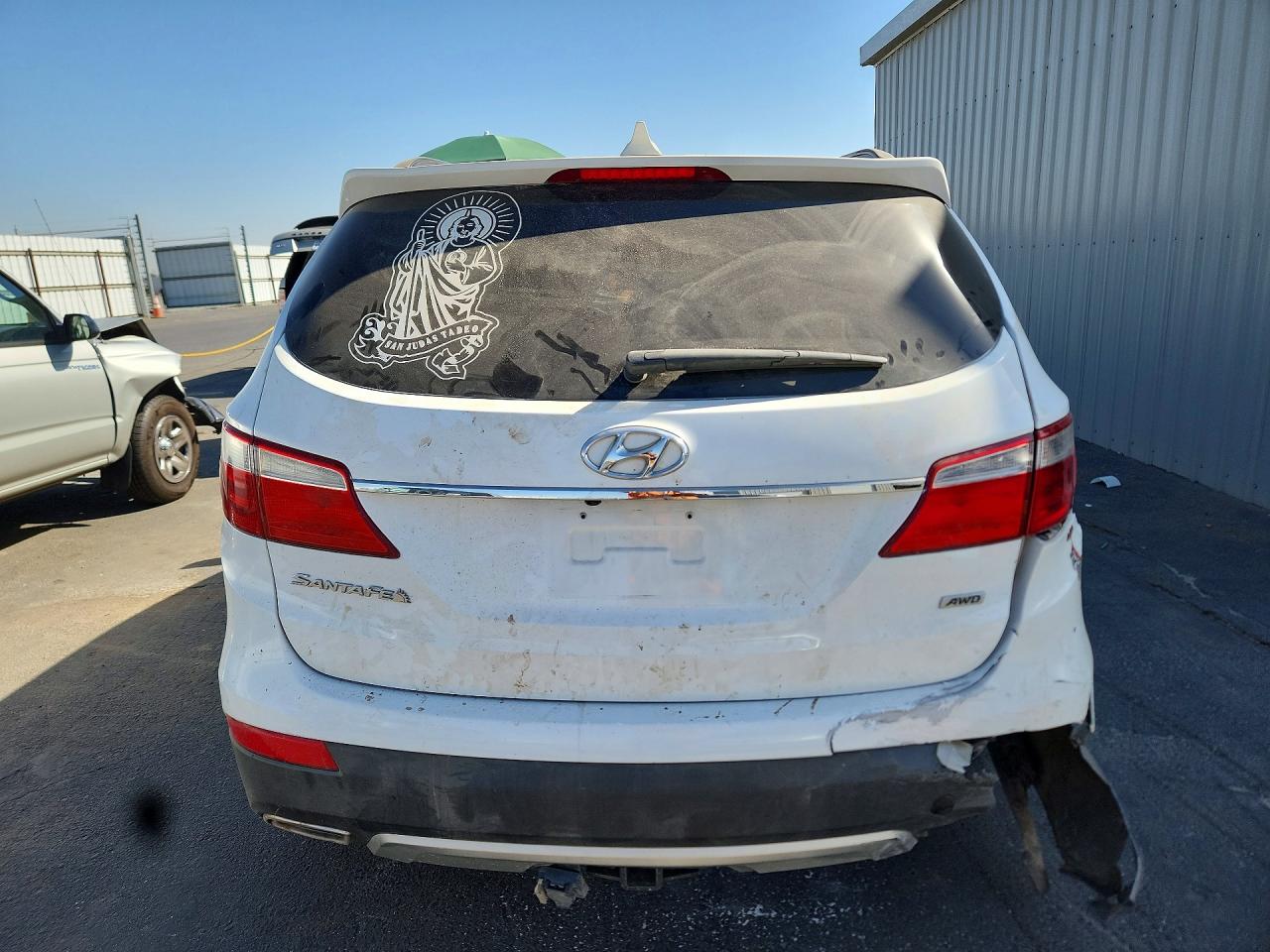 2014 Hyundai Santa Fe Gls White vin: KM8SMDHF9EU036830