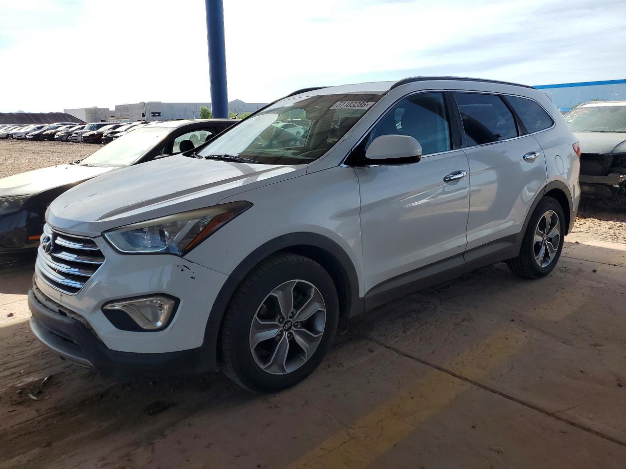 2015 Hyundai Santa Fe Gls White vin: KM8SMDHF9FU089318