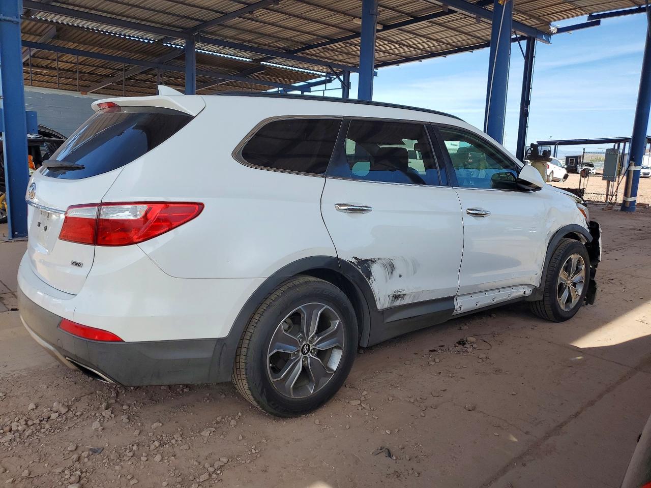 2015 Hyundai Santa Fe Gls White vin: KM8SMDHF9FU089318