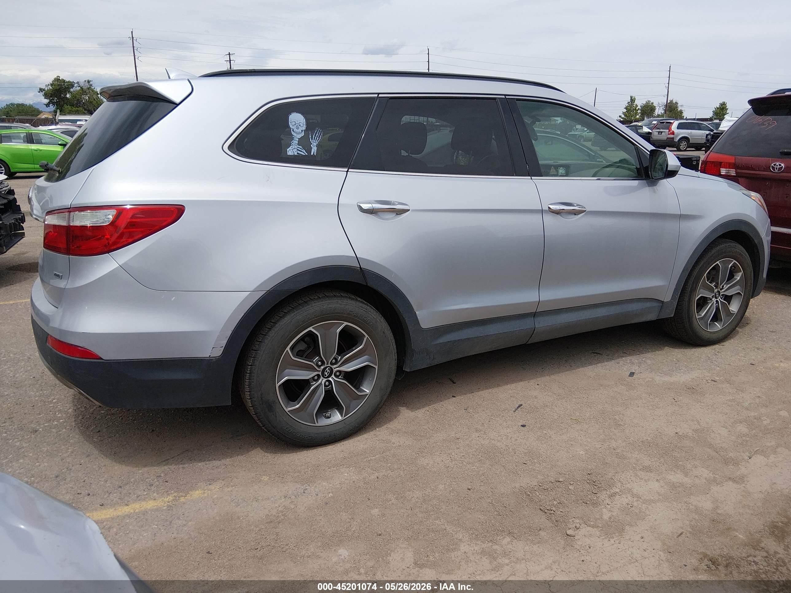 2015 Hyundai Santa Fe Gls Silver vin: KM8SMDHFXFU101623