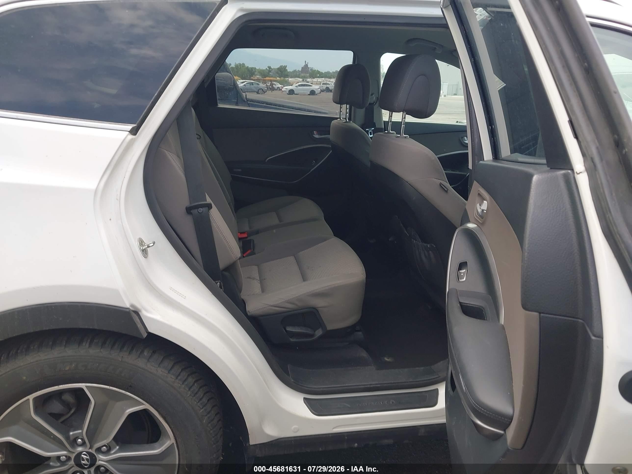 2015 Hyundai Santa Fe Gls Белый vin: KM8SMDHFXFU126912