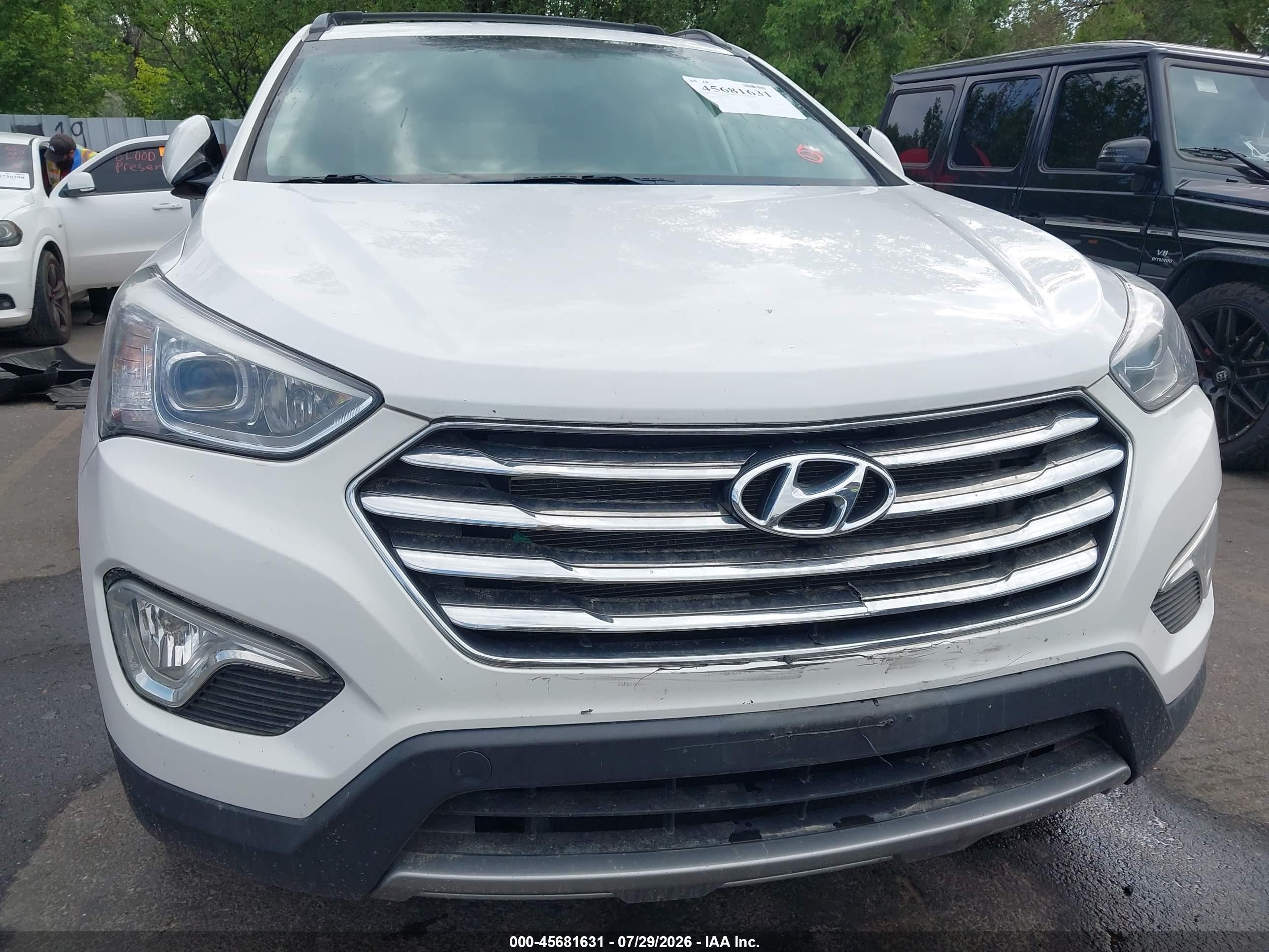 2015 Hyundai Santa Fe Gls Белый vin: KM8SMDHFXFU126912