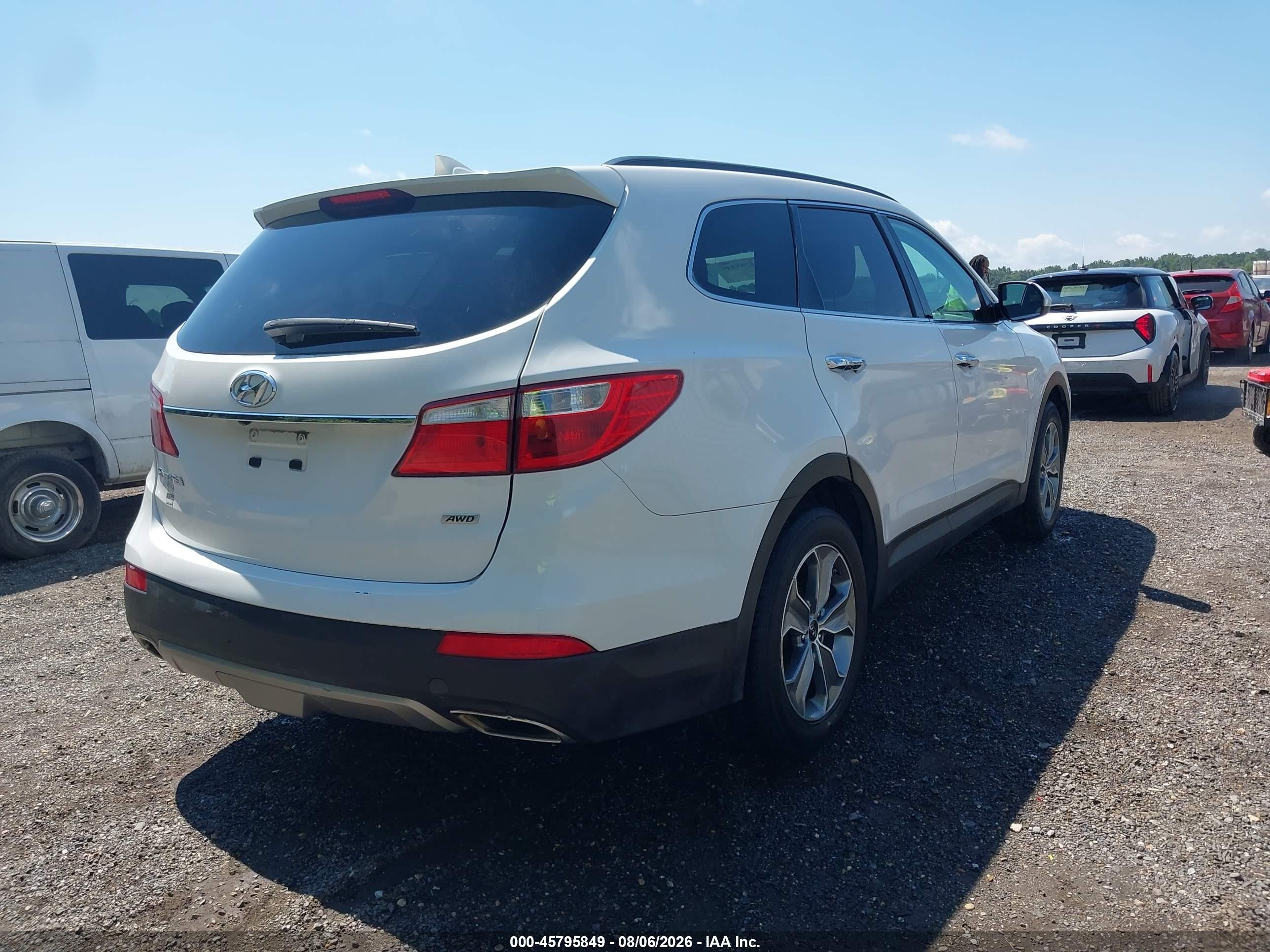 2016 Hyundai Santa Fe Se White vin: KM8SMDHFXGU151567