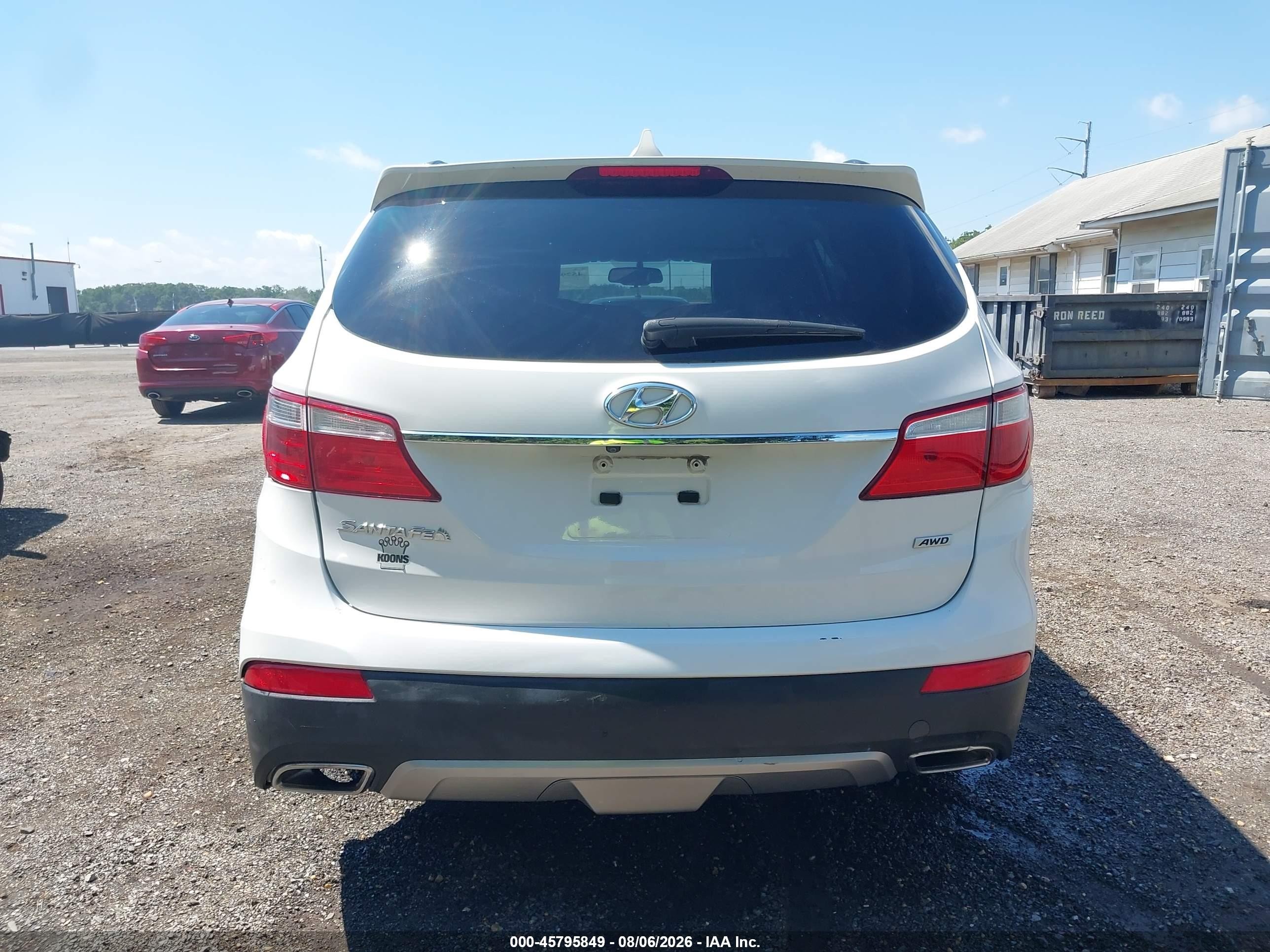 2016 Hyundai Santa Fe Se White vin: KM8SMDHFXGU151567