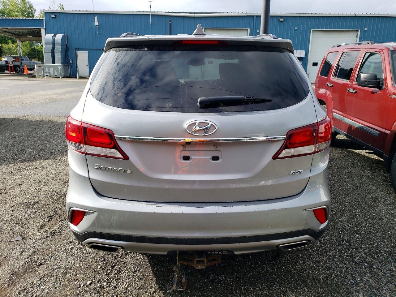 2017 Hyundai Santa Fe Se Gray vin: KM8SMDHFXHU200381