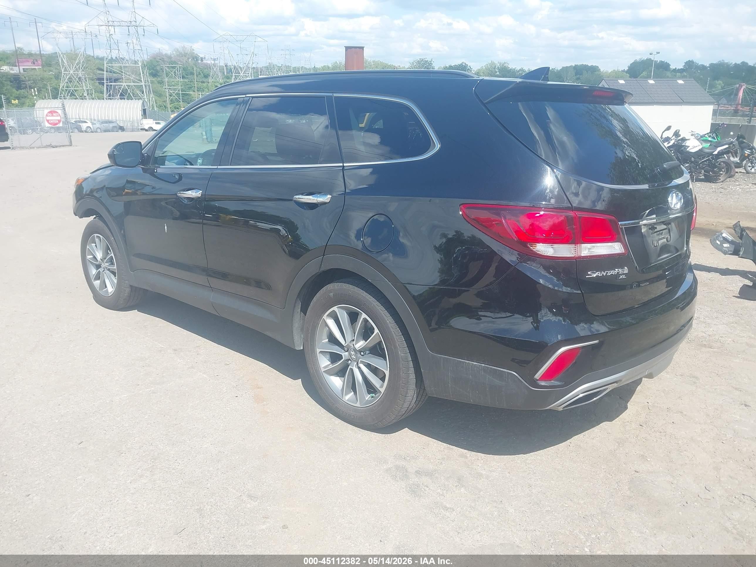 2019 Hyundai Santa Fe Xl Se Black vin: KM8SMDHFXKU304344