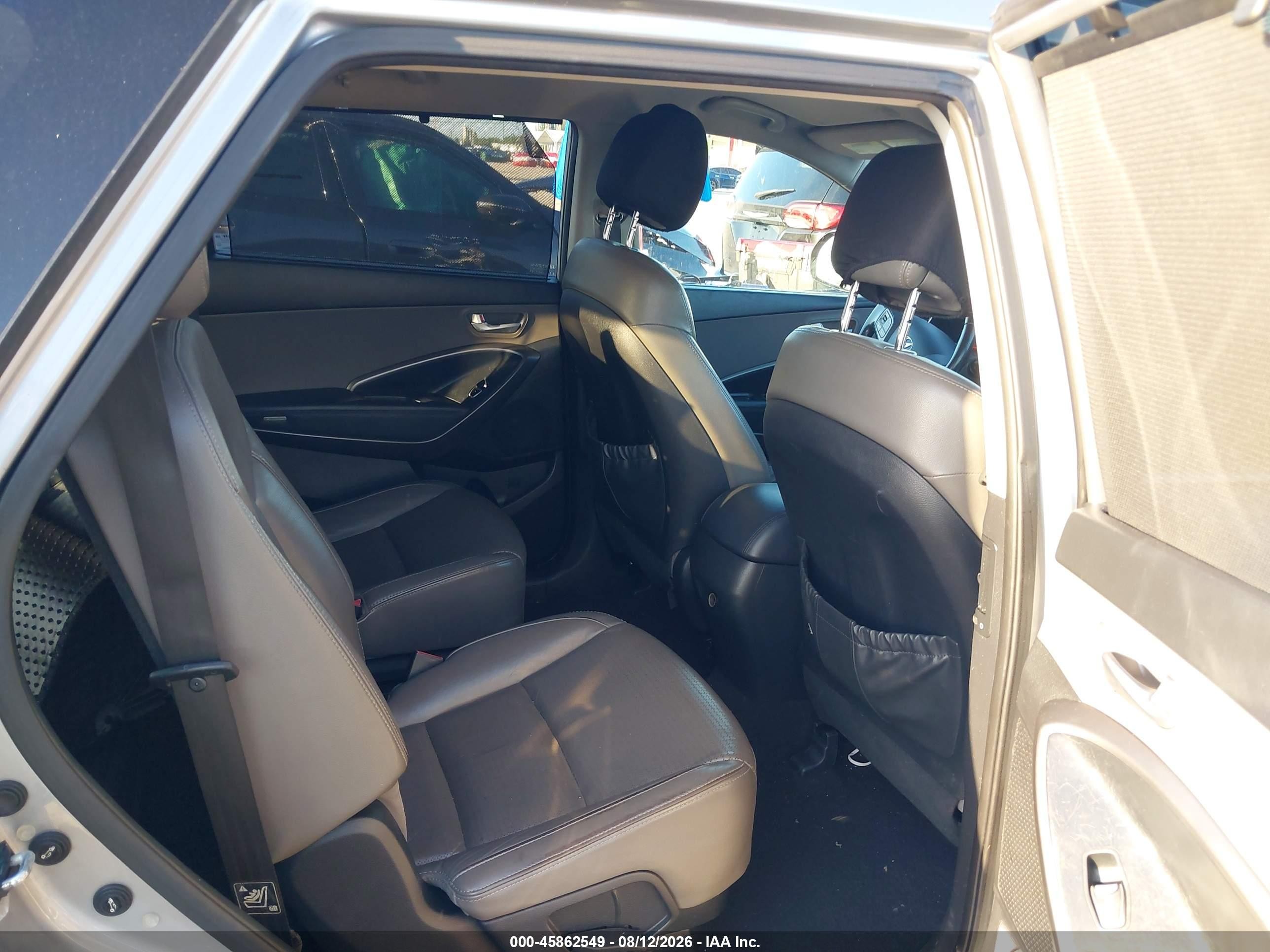 2014 Hyundai Santa Fe Limited Silver vin: KM8SN4HF1EU049164