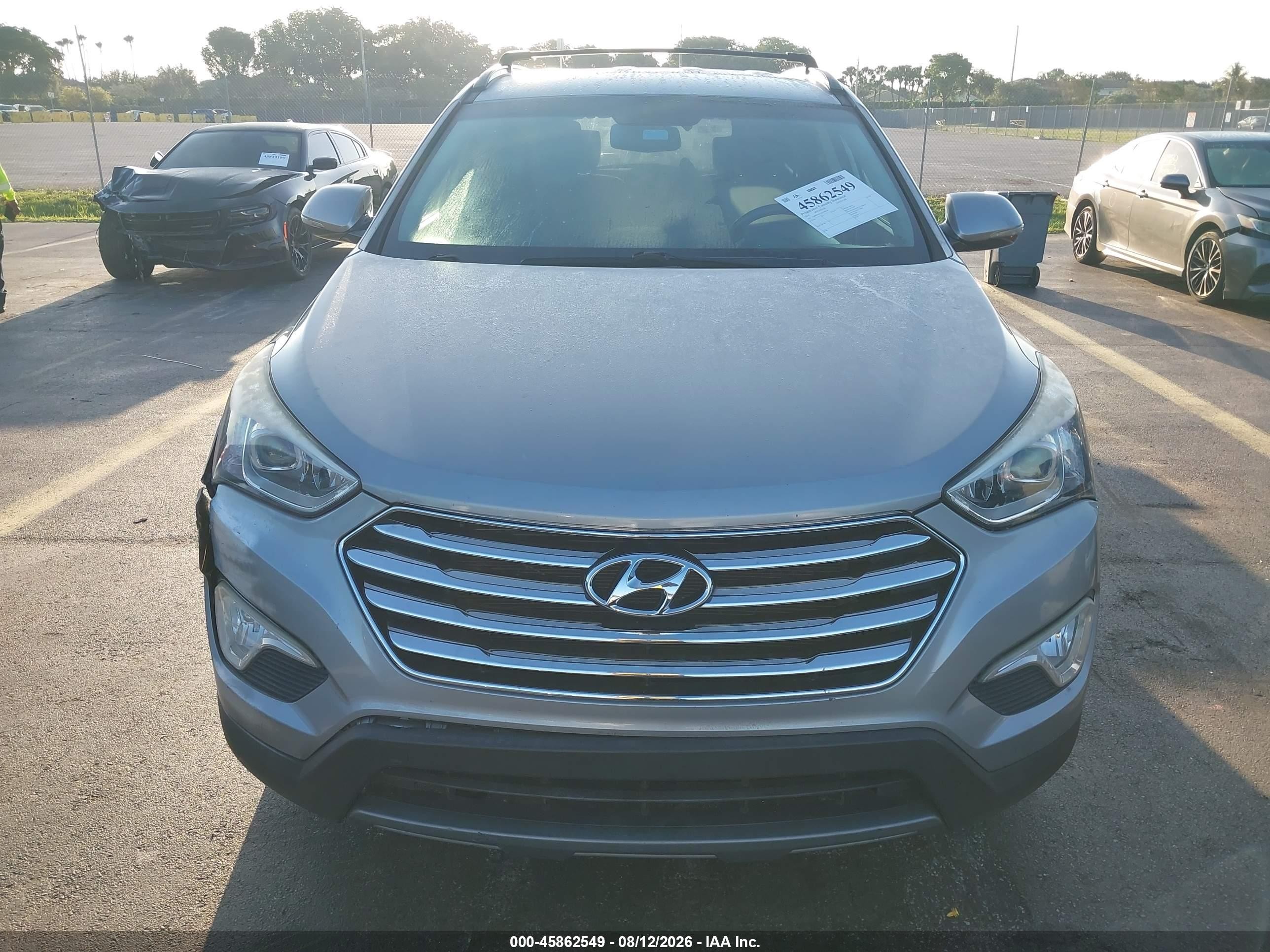2014 Hyundai Santa Fe Limited Silver vin: KM8SN4HF1EU049164