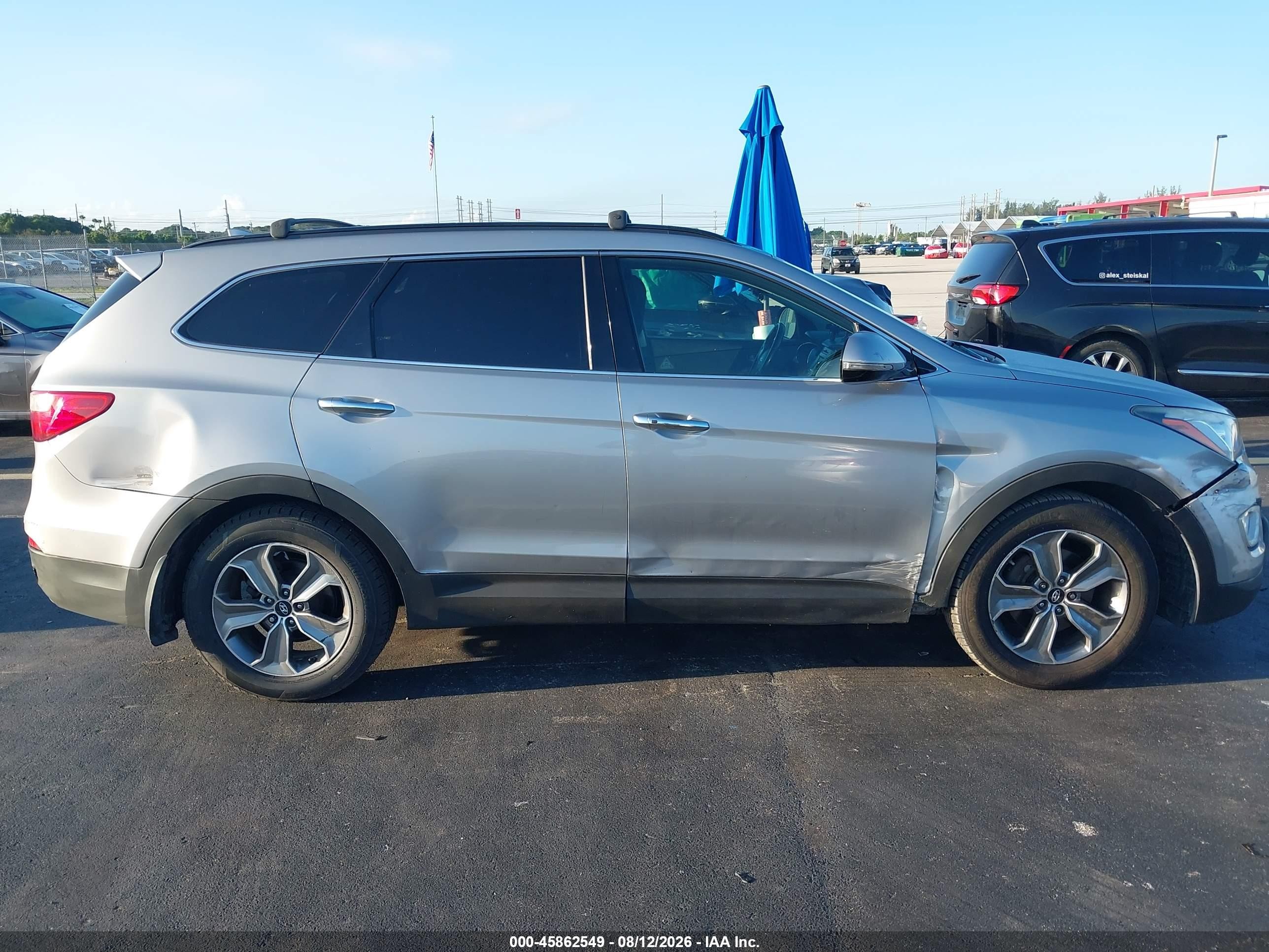 2014 Hyundai Santa Fe Limited Silver vin: KM8SN4HF1EU049164