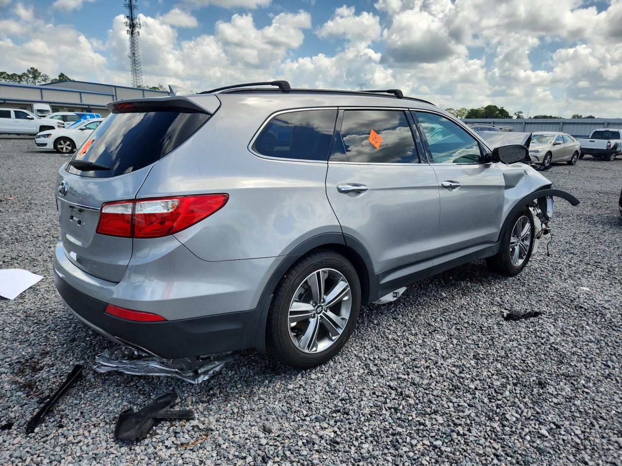 2015 Hyundai Santa Fe Gls Silver vin: KM8SN4HF1FU102740