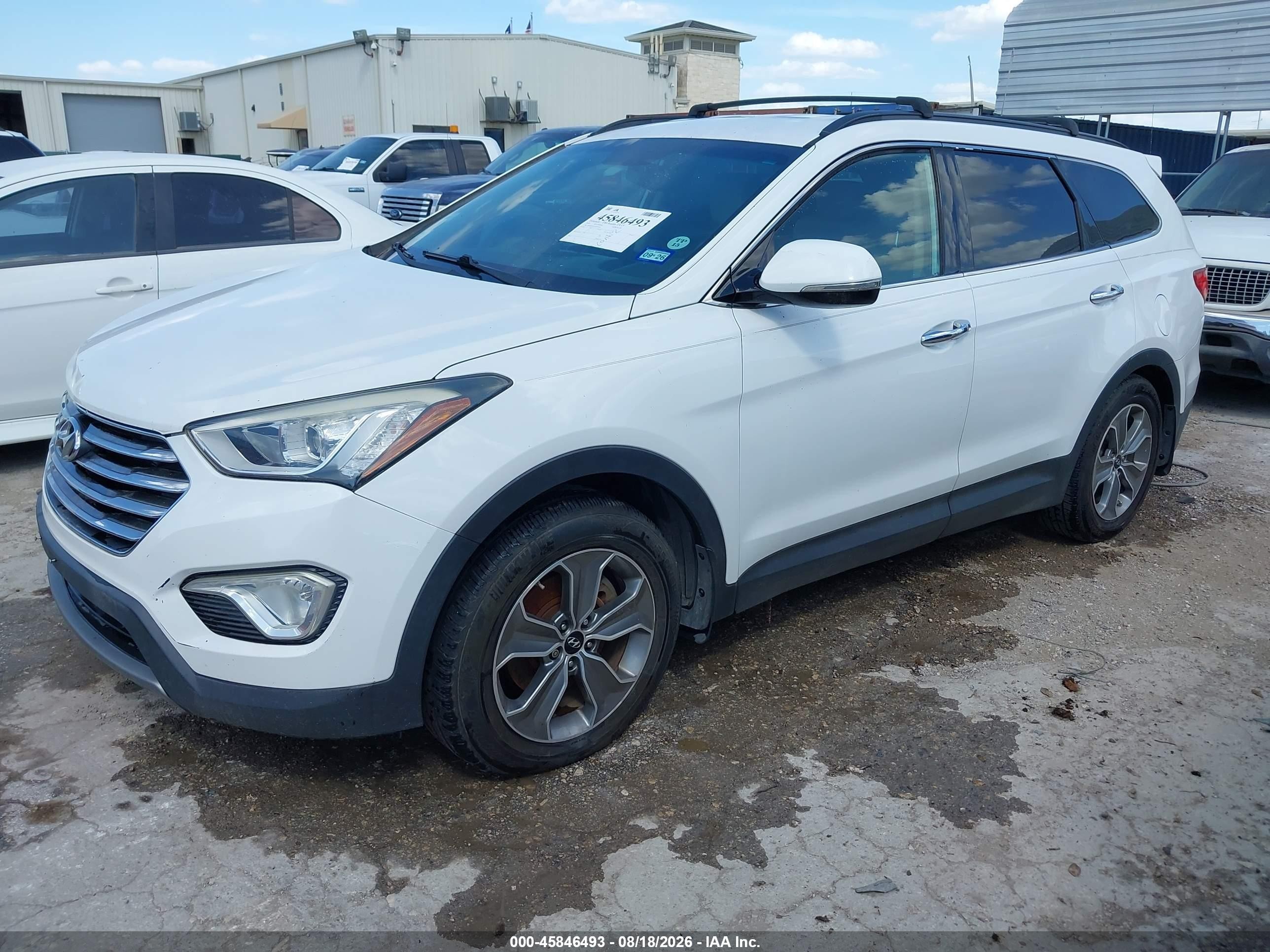 2014 Hyundai Santa Fe Gls White vin: KM8SN4HF2EU043874