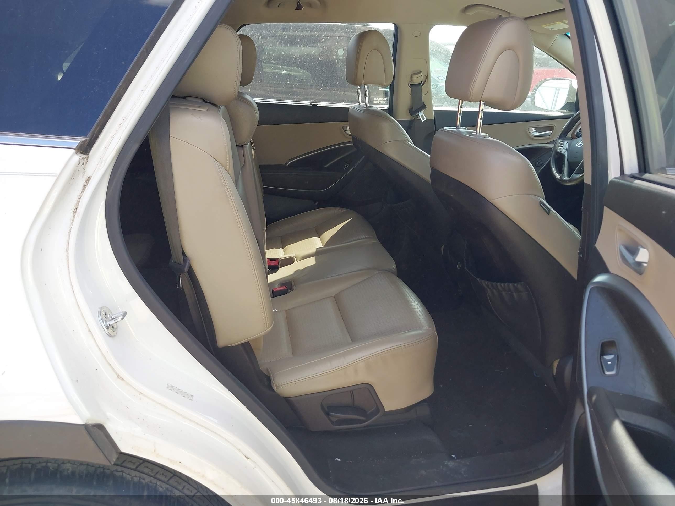 2014 Hyundai Santa Fe Gls White vin: KM8SN4HF2EU043874