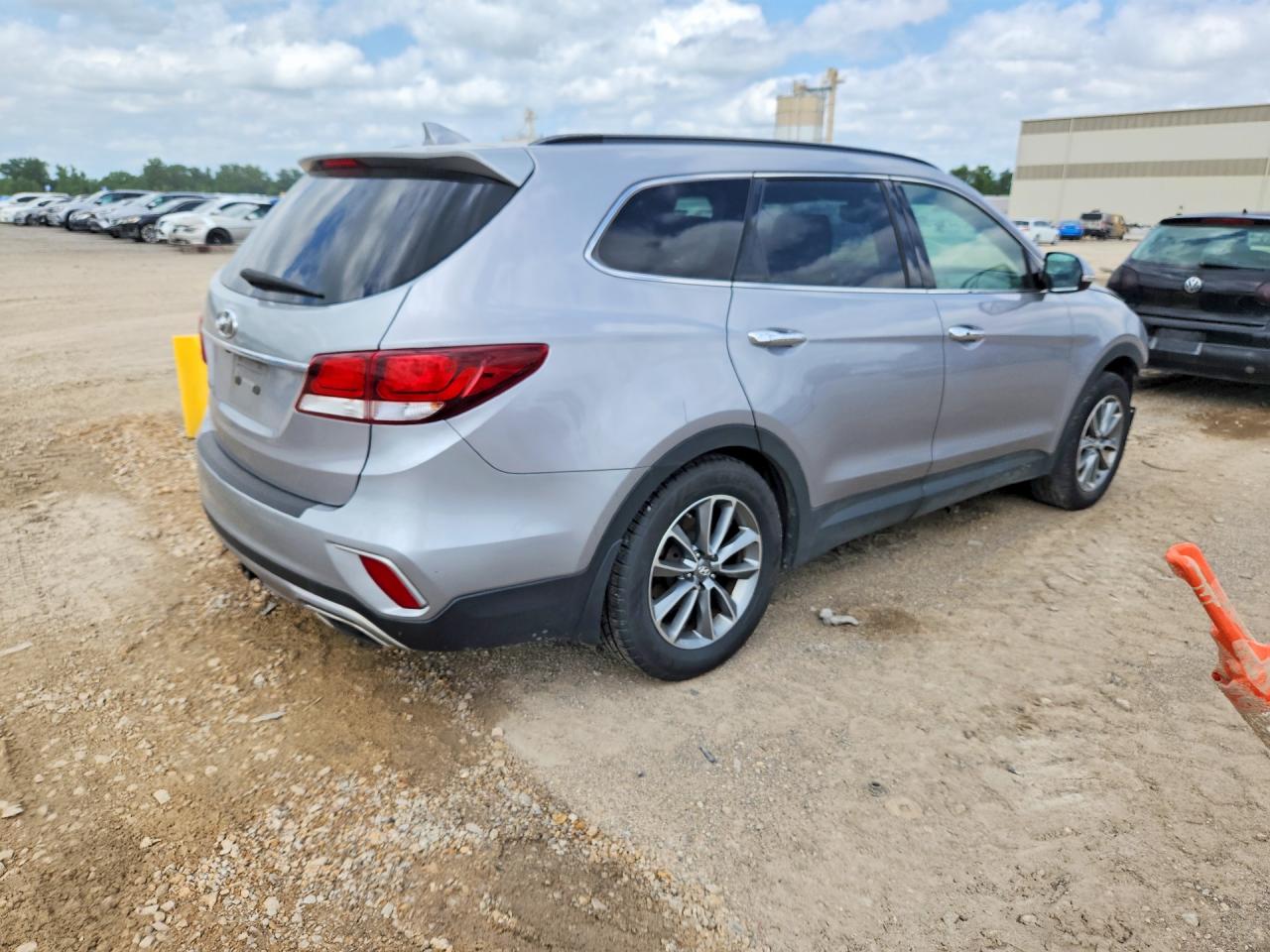 2017 Hyundai Santa Fe Se Gray vin: KM8SN4HF2HU192290
