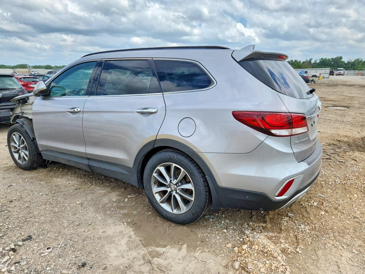 2017 Hyundai Santa Fe Se Gray vin: KM8SN4HF2HU192290