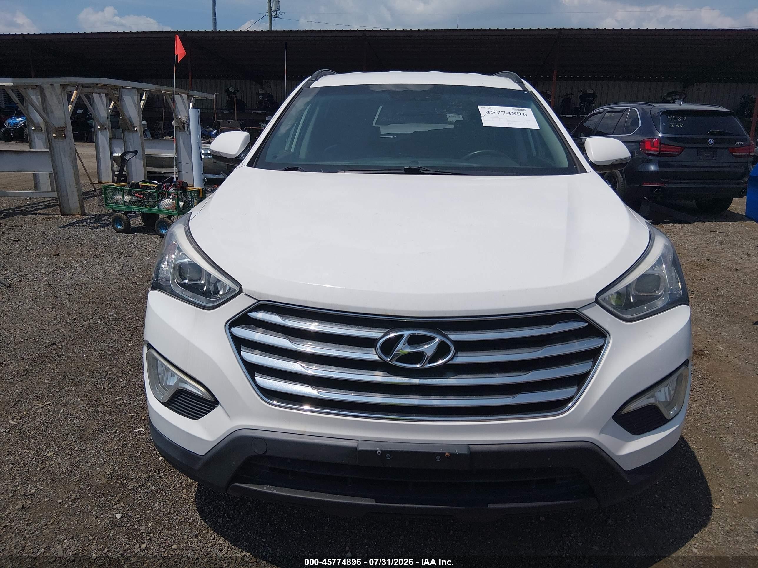 2013 Hyundai Santa Fe Gls White vin: KM8SN4HF3DU026032