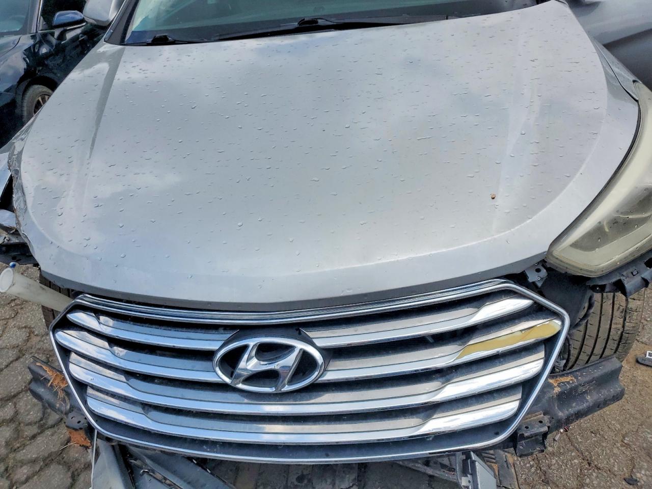 2014 Hyundai Santa Fe Gls Silver vin: KM8SN4HF3EU056200