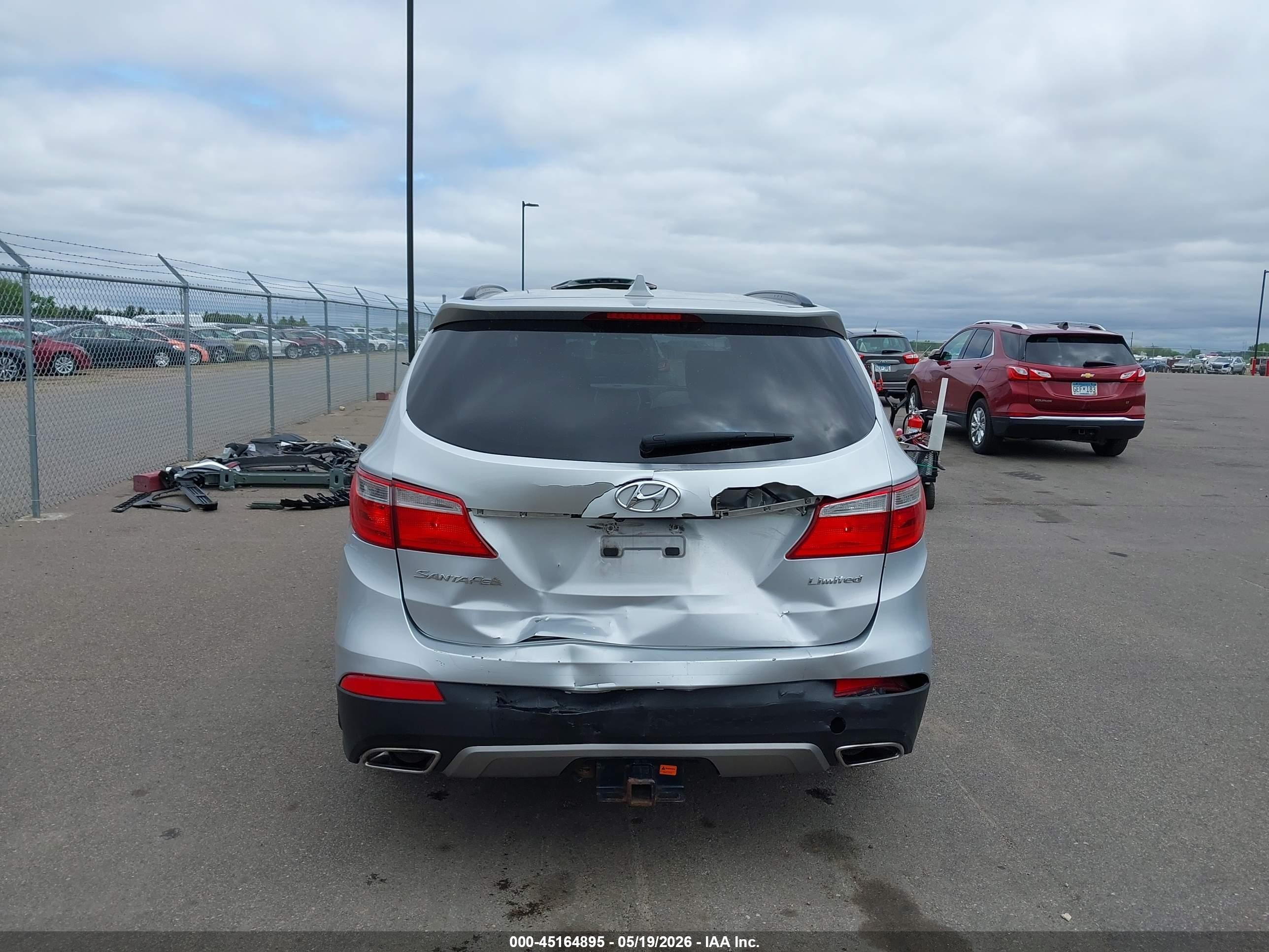2014 Hyundai Santa Fe Limited Серебряный vin: KM8SN4HF3EU076267