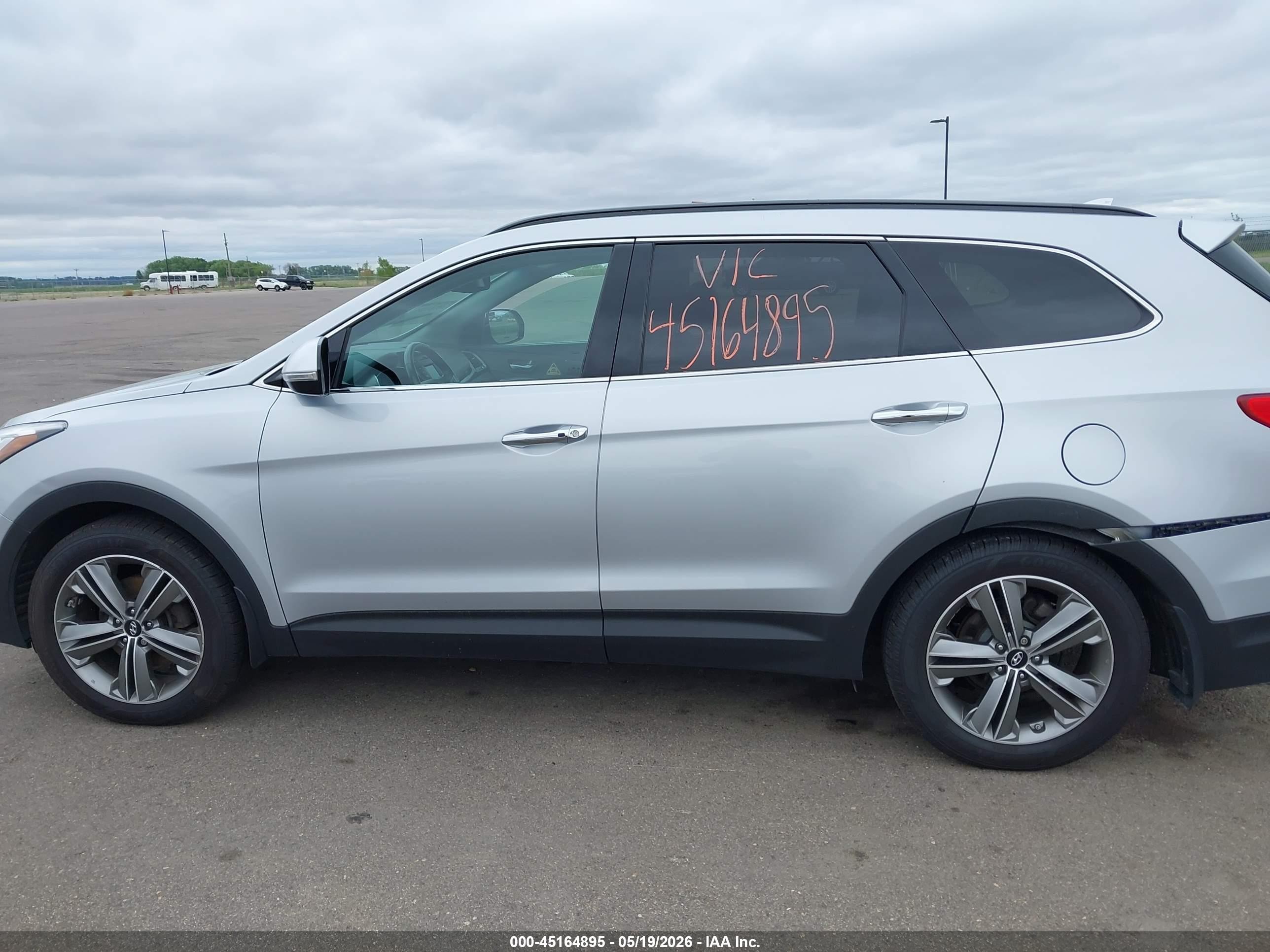 2014 Hyundai Santa Fe Limited Серебряный vin: KM8SN4HF3EU076267