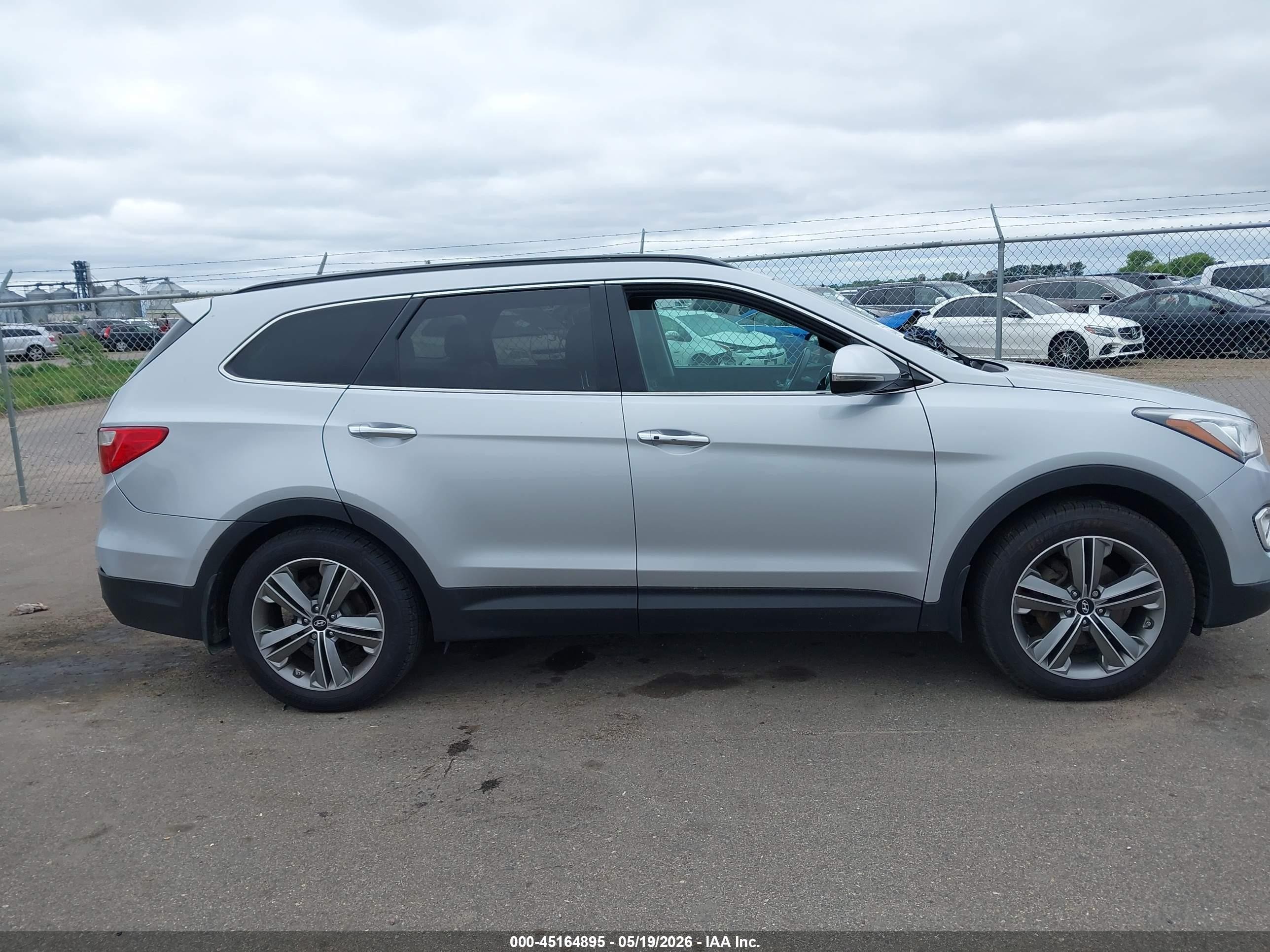 2014 Hyundai Santa Fe Limited Серебряный vin: KM8SN4HF3EU076267