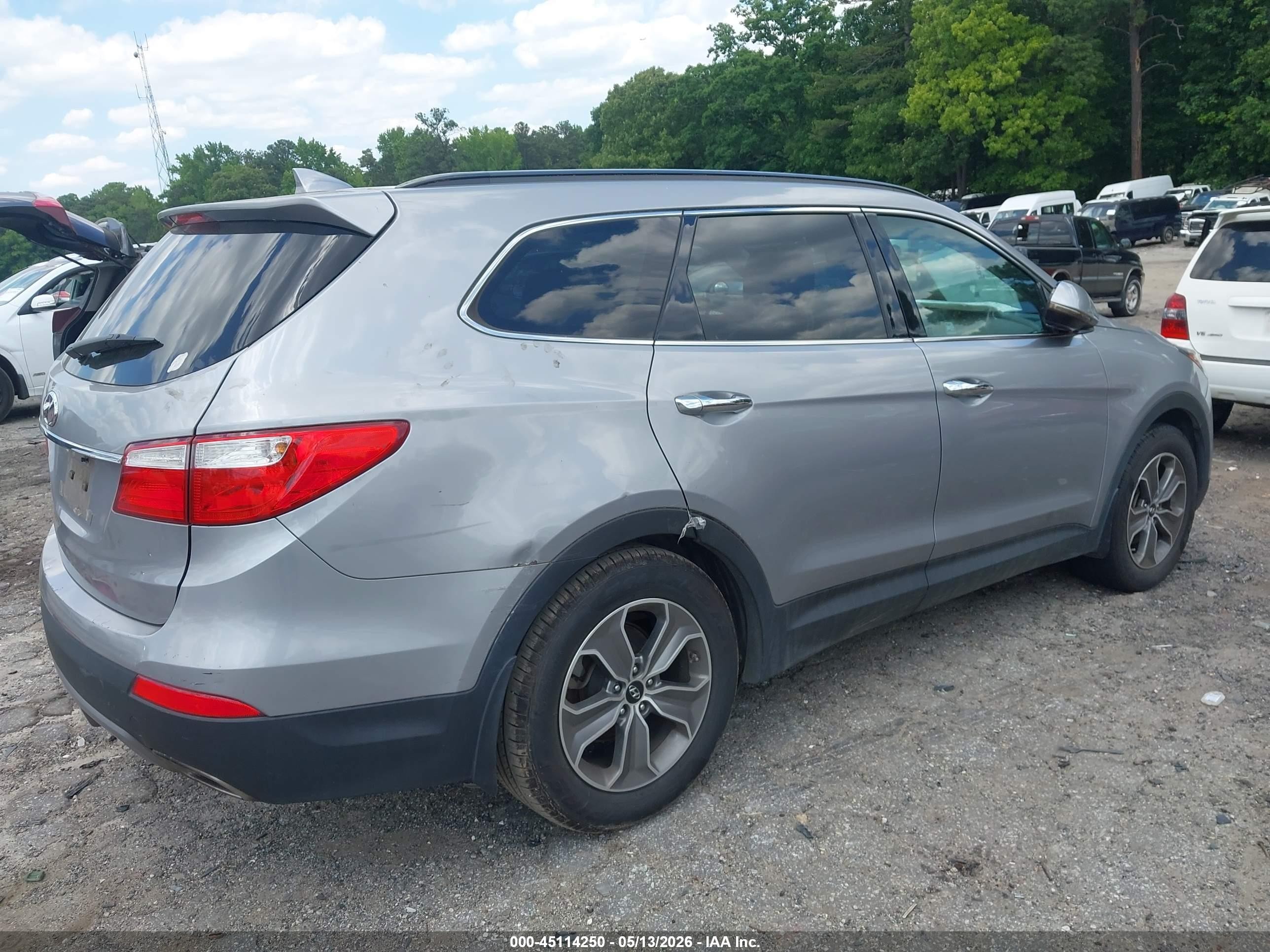 2013 Hyundai Santa Fe Gls Silver vin: KM8SN4HF4DU027190