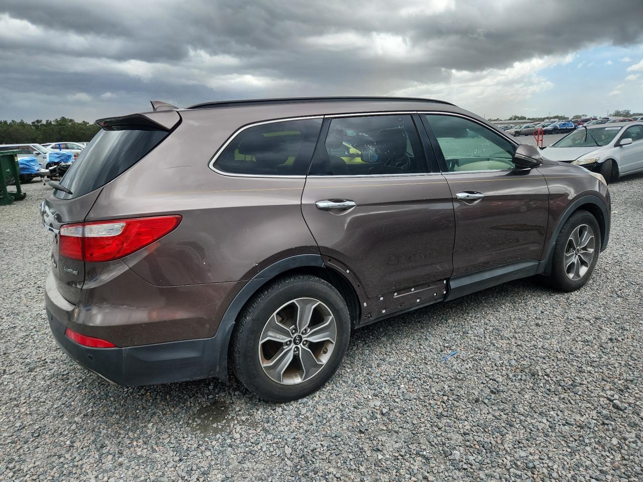 2014 Hyundai Santa Fe Gls Brown vin: KM8SN4HF4EU041995