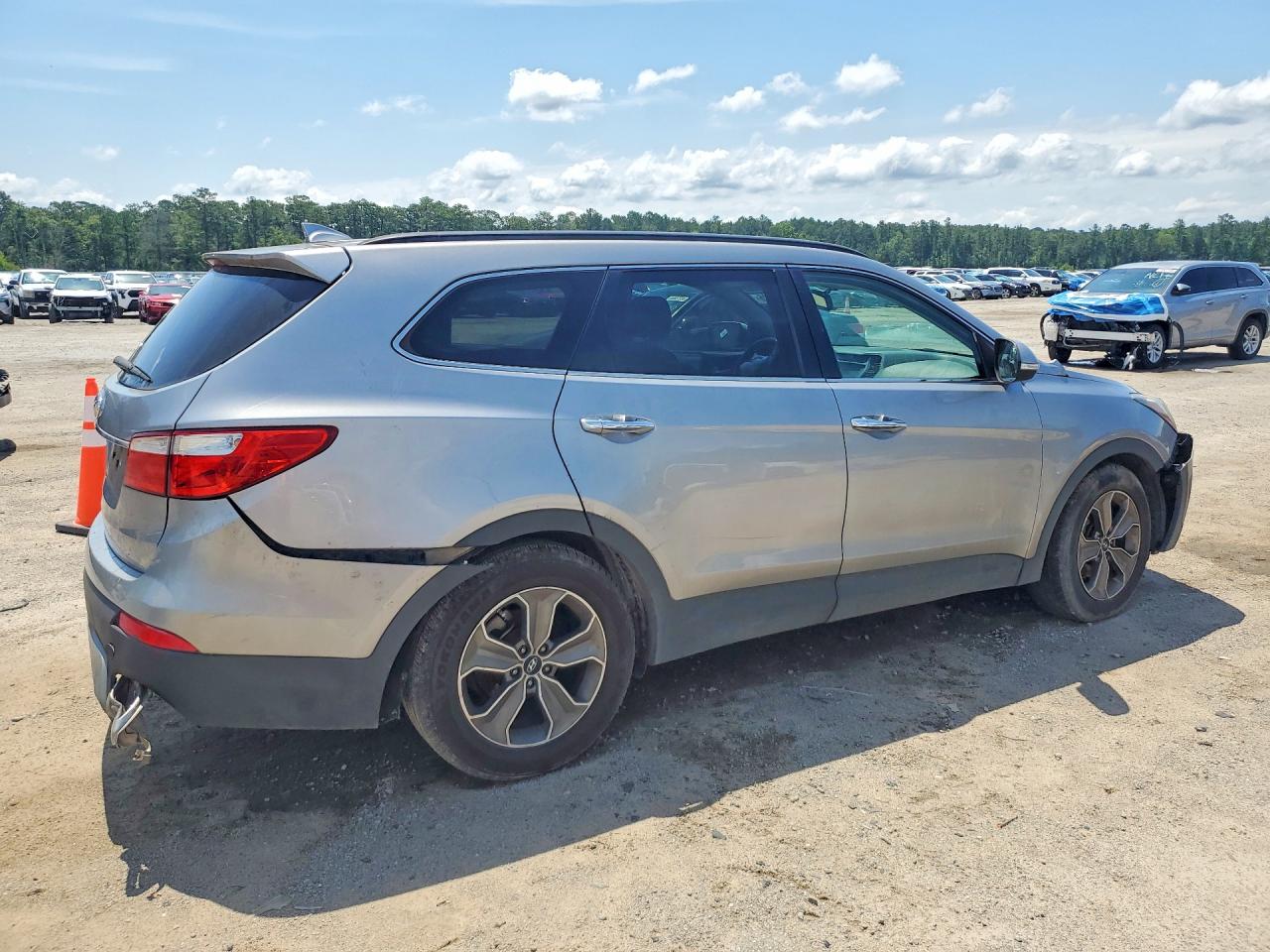2013 Hyundai Santa Fe Gls Silver vin: KM8SN4HF5DU019227