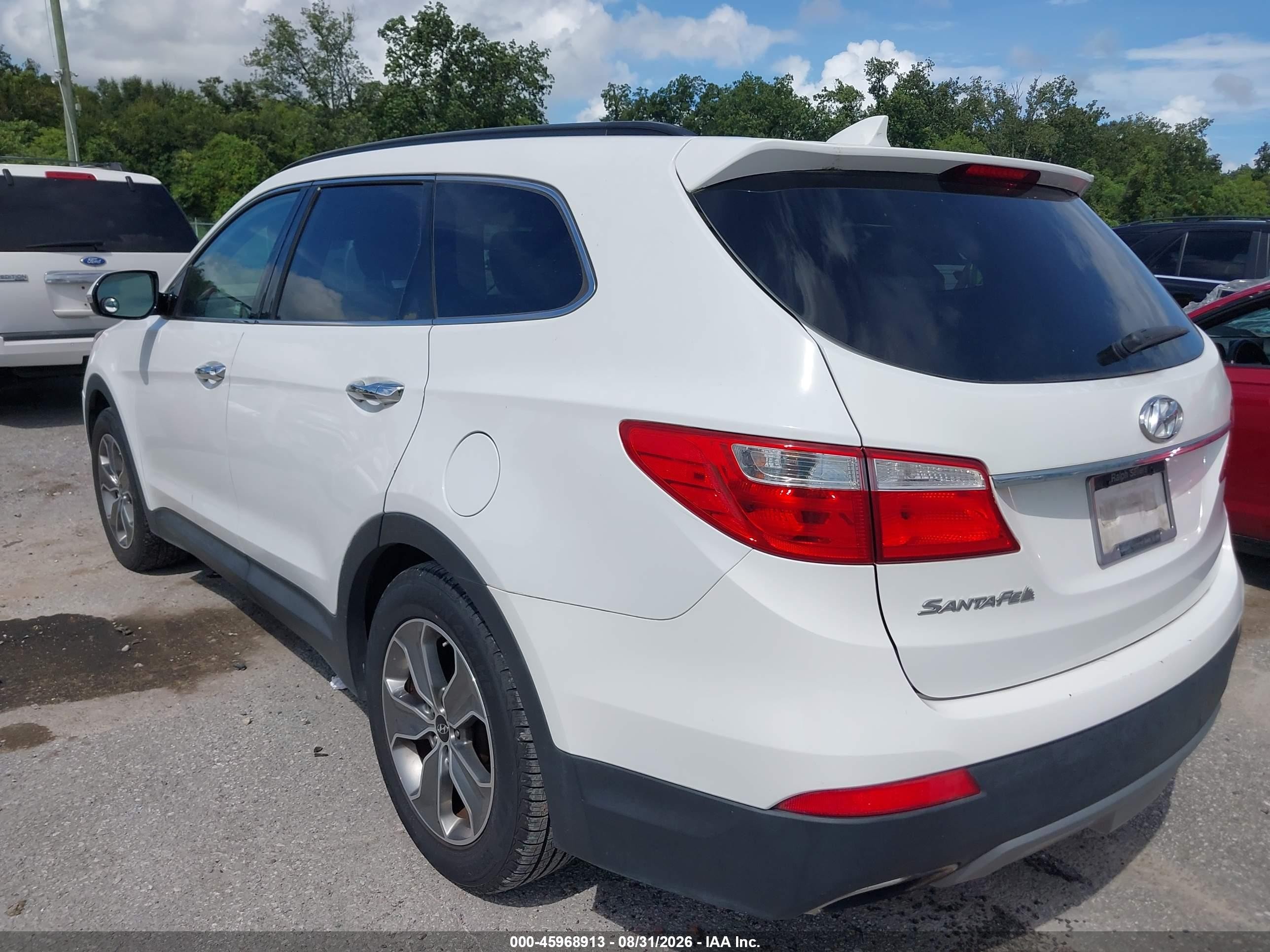 2013 Hyundai Santa Fe Gls White vin: KM8SN4HF9DU025385