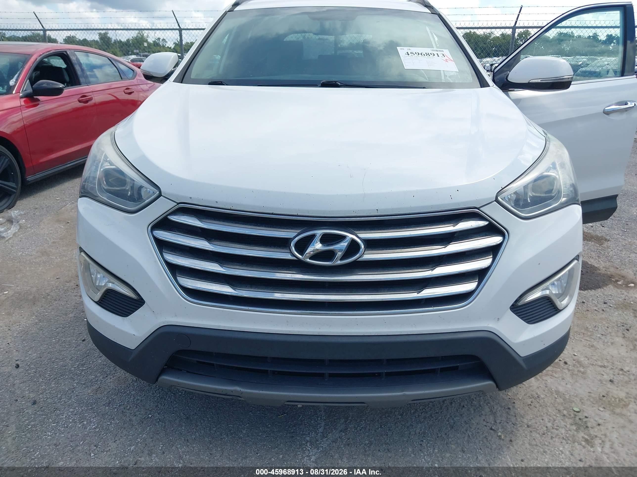 2013 Hyundai Santa Fe Gls White vin: KM8SN4HF9DU025385