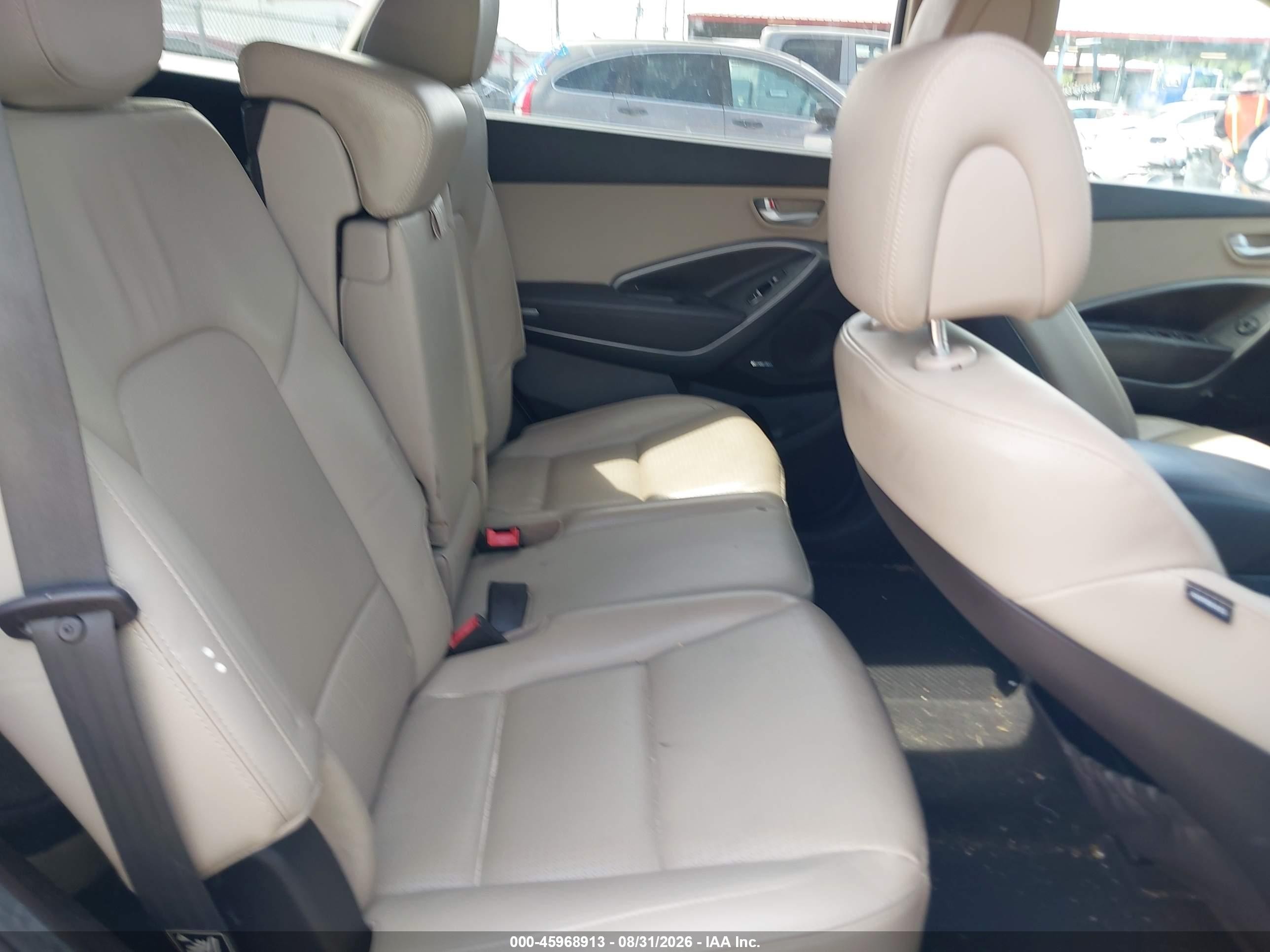 2013 Hyundai Santa Fe Gls White vin: KM8SN4HF9DU025385