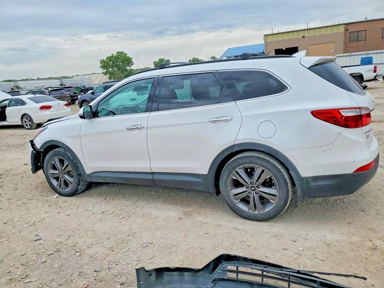 2015 Hyundai Santa Fe Limited White vin: KM8SN4HFXFU095125