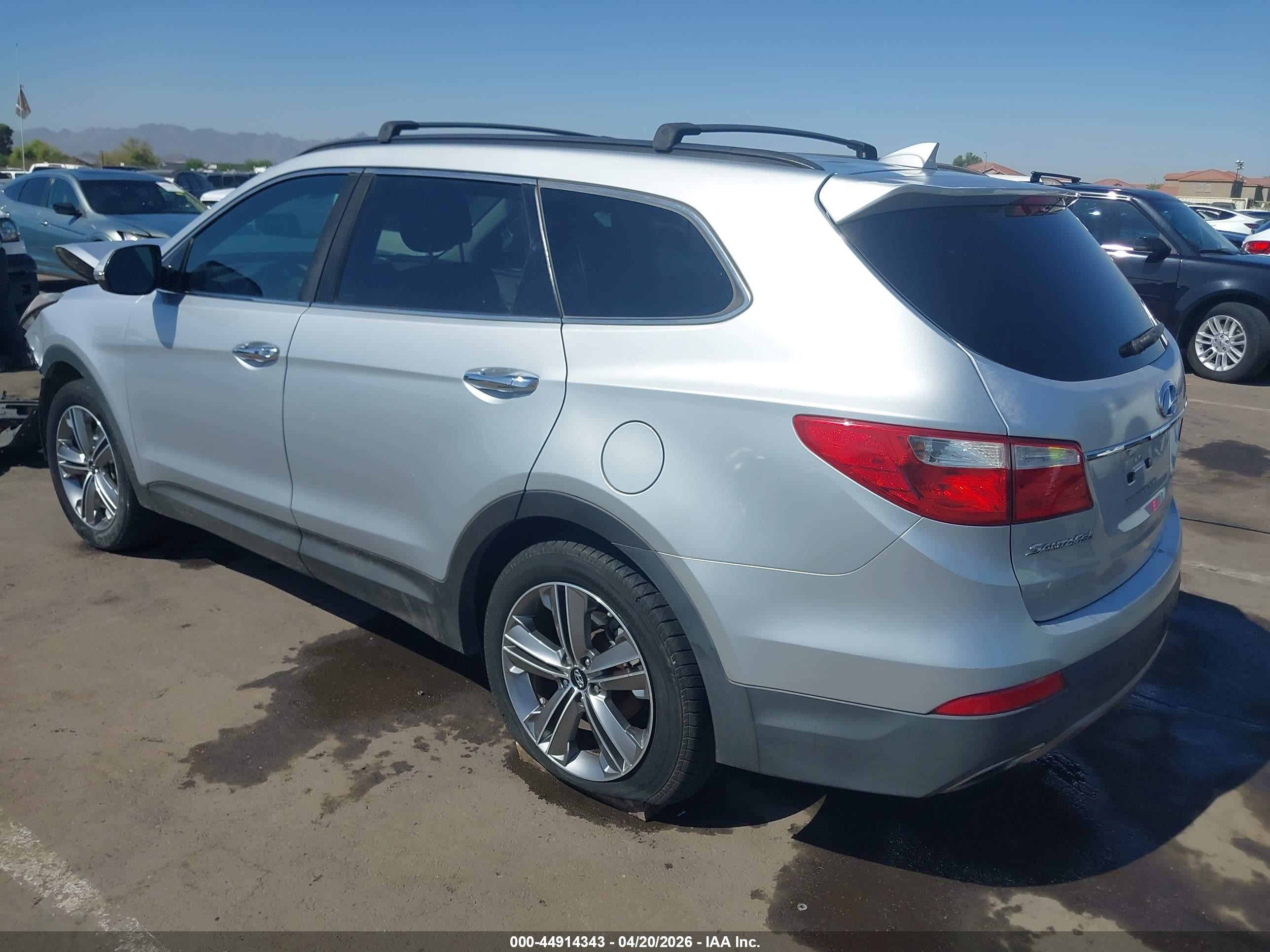 2015 Hyundai Santa Fe Gls Серебряный vin: KM8SN4HFXFU102784