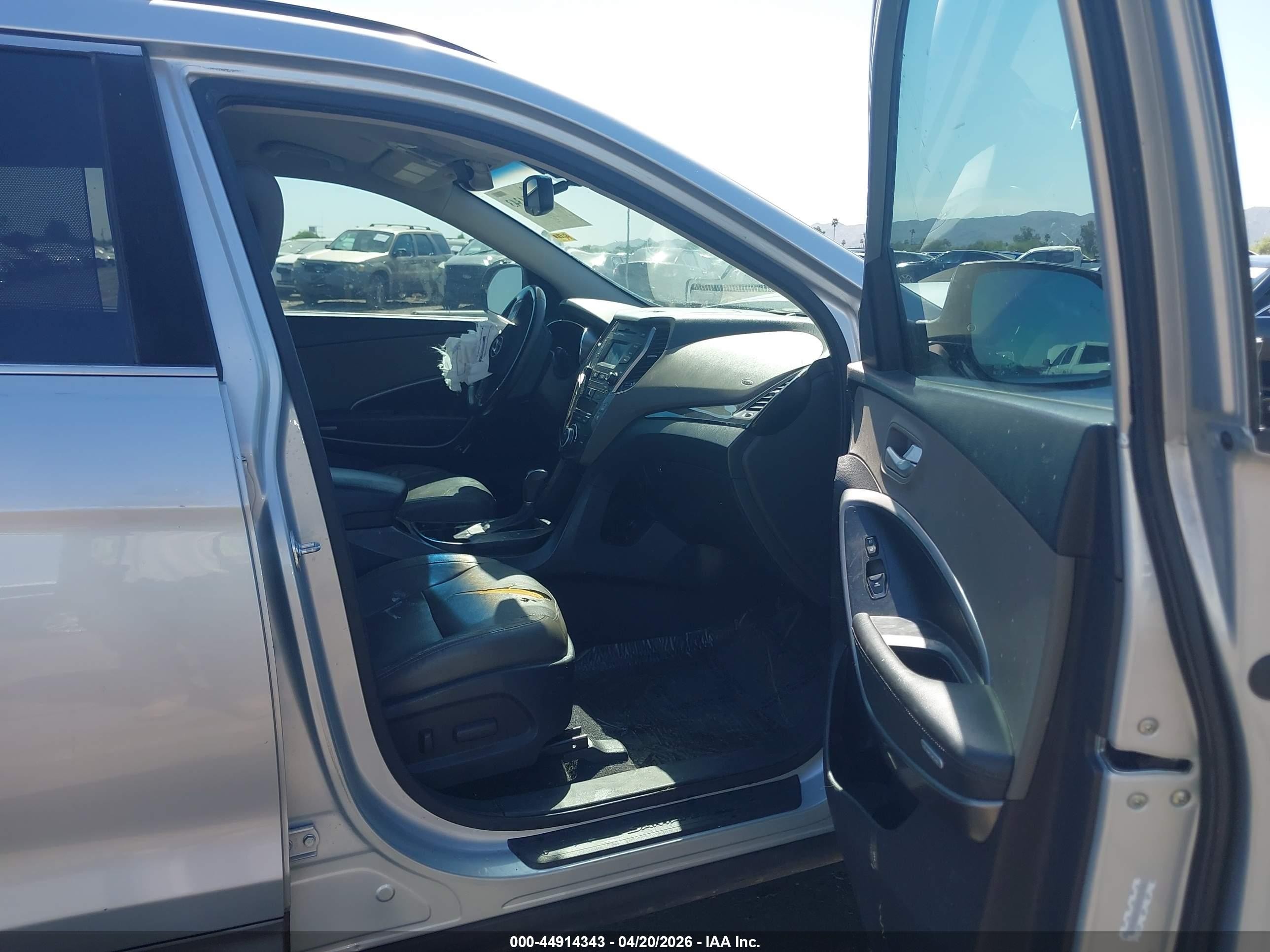 2015 Hyundai Santa Fe Gls Серебряный vin: KM8SN4HFXFU102784