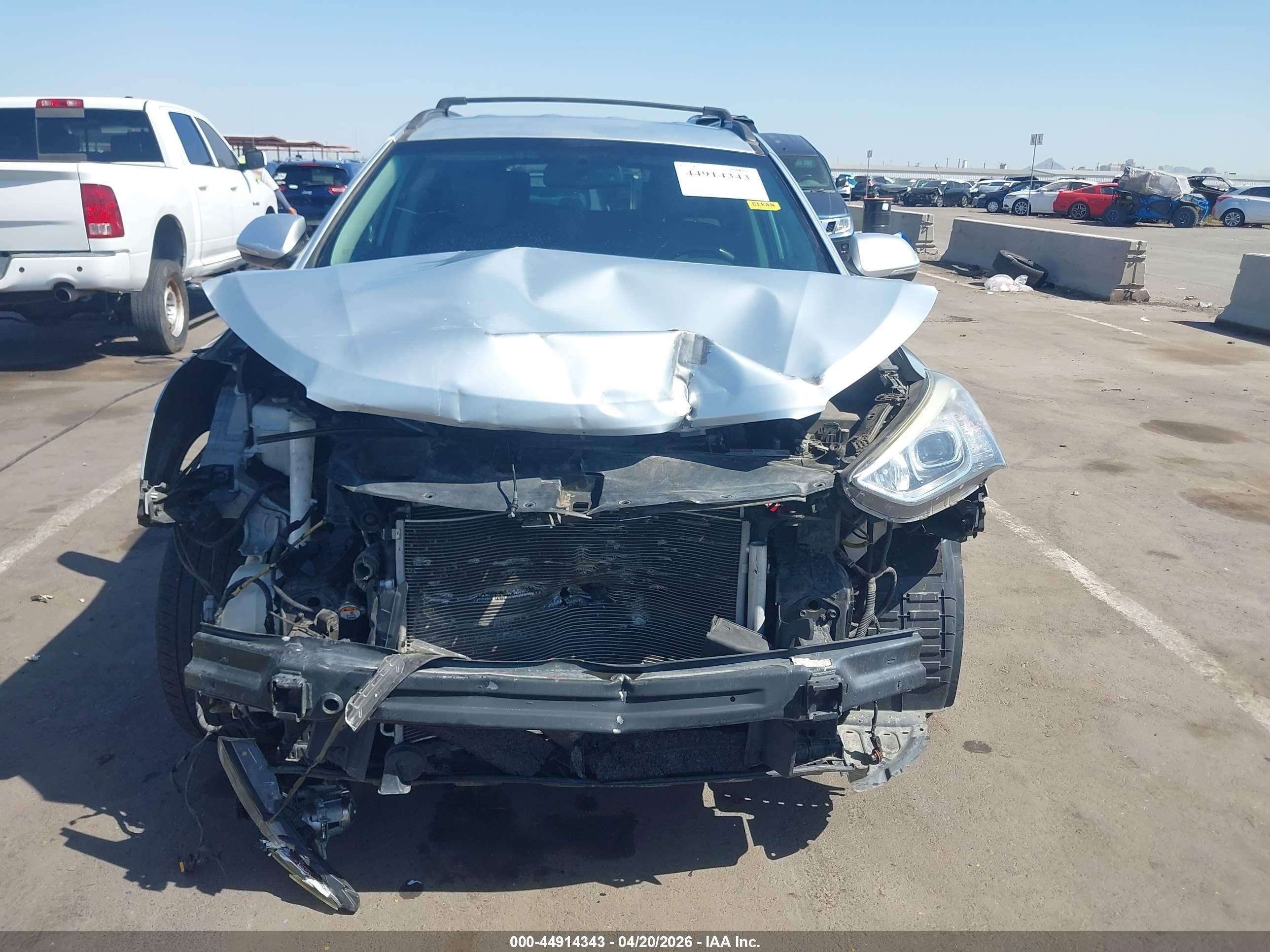 2015 Hyundai Santa Fe Gls Серебряный vin: KM8SN4HFXFU102784