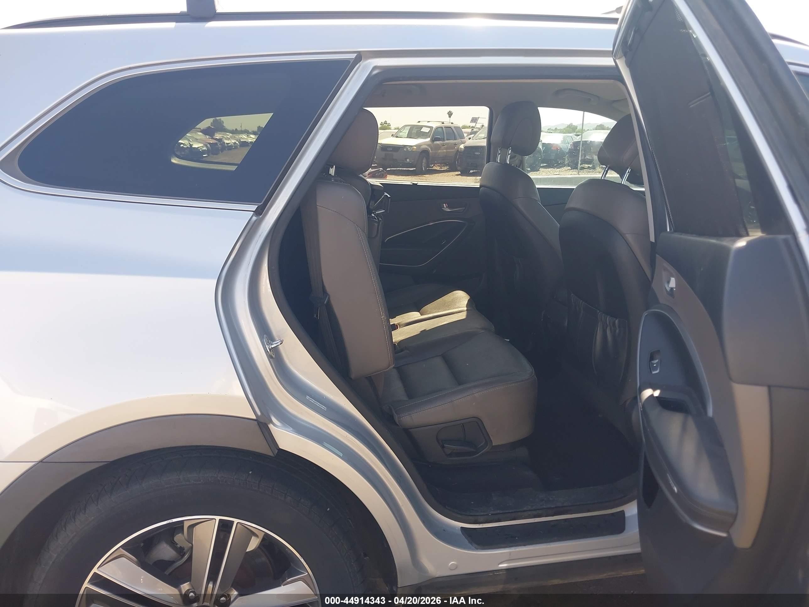 2015 Hyundai Santa Fe Gls Серебряный vin: KM8SN4HFXFU102784