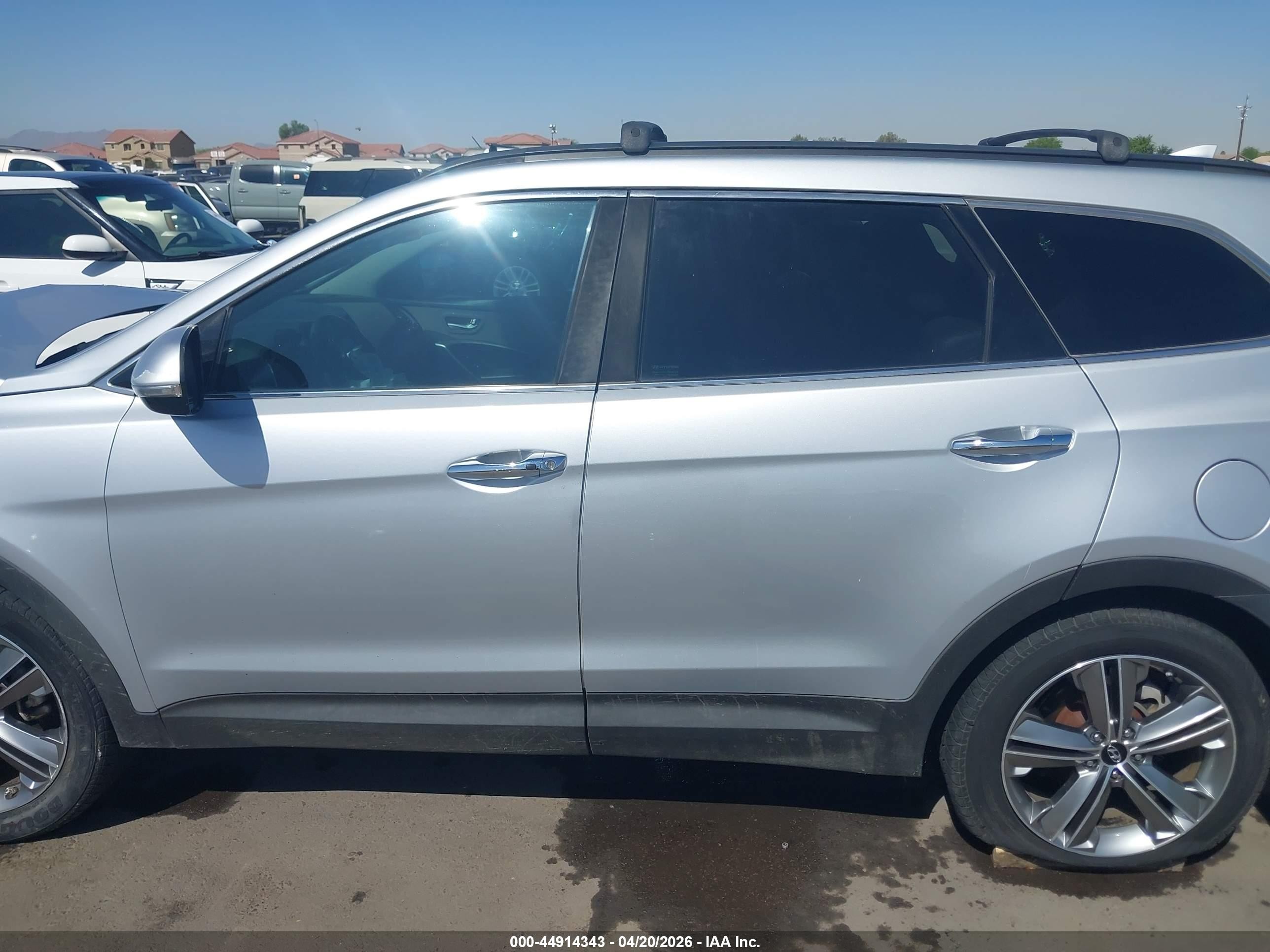 2015 Hyundai Santa Fe Gls Серебряный vin: KM8SN4HFXFU102784