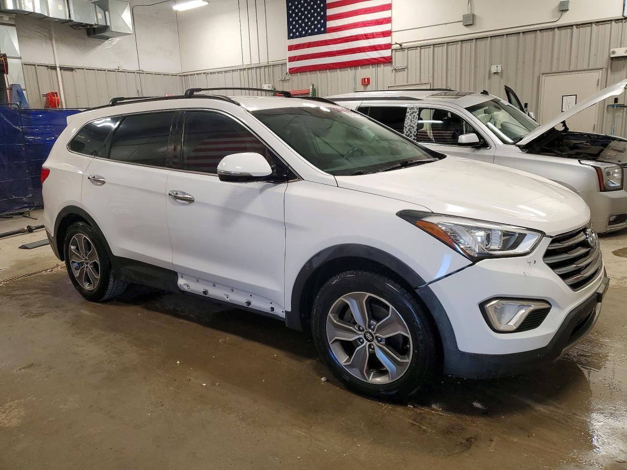 2013 Hyundai Santa Fe Gls White vin: KM8SNDHF0DU012038