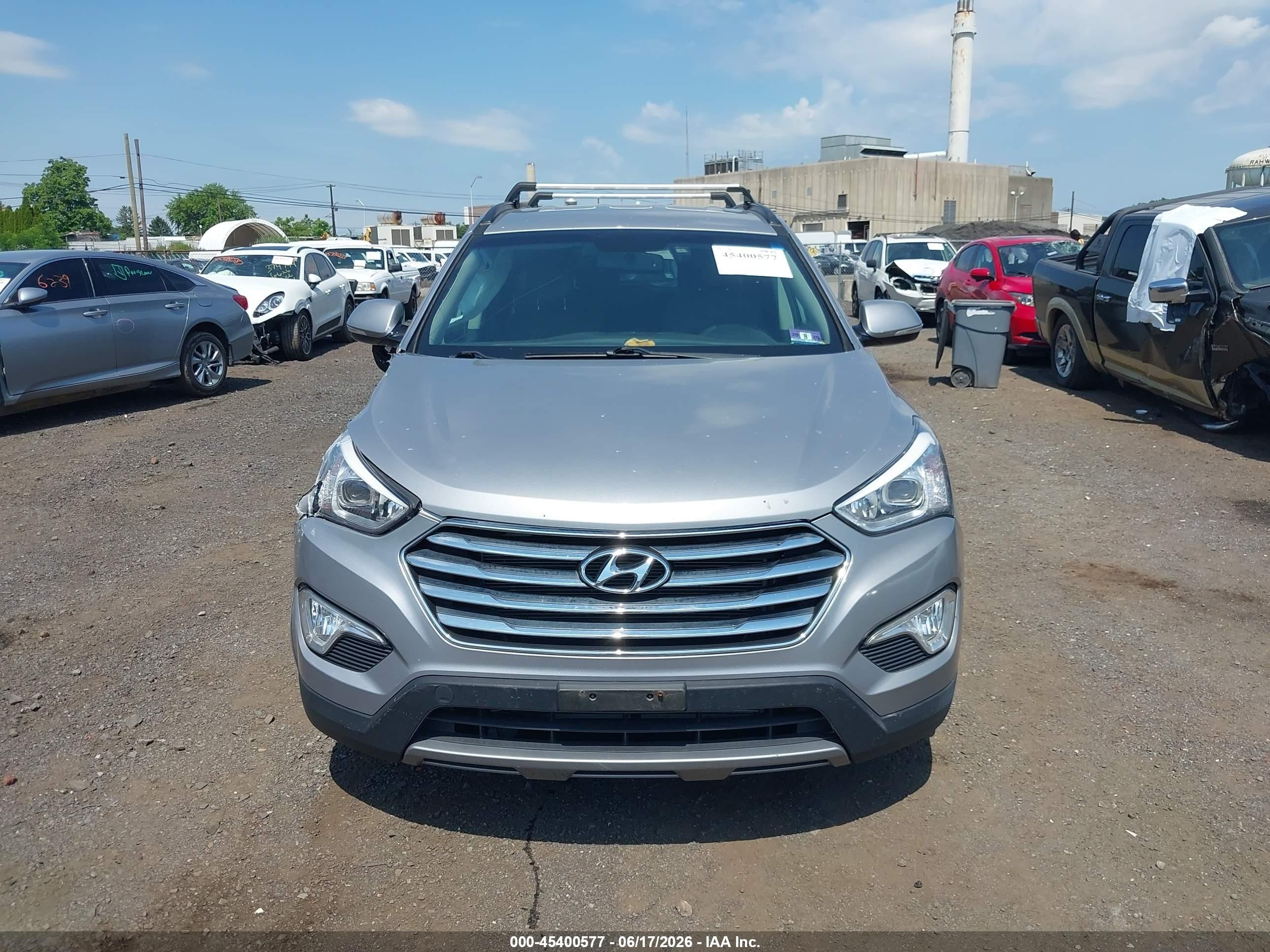 2014 Hyundai Santa Fe Gls Silver vin: KM8SNDHF0EU070894