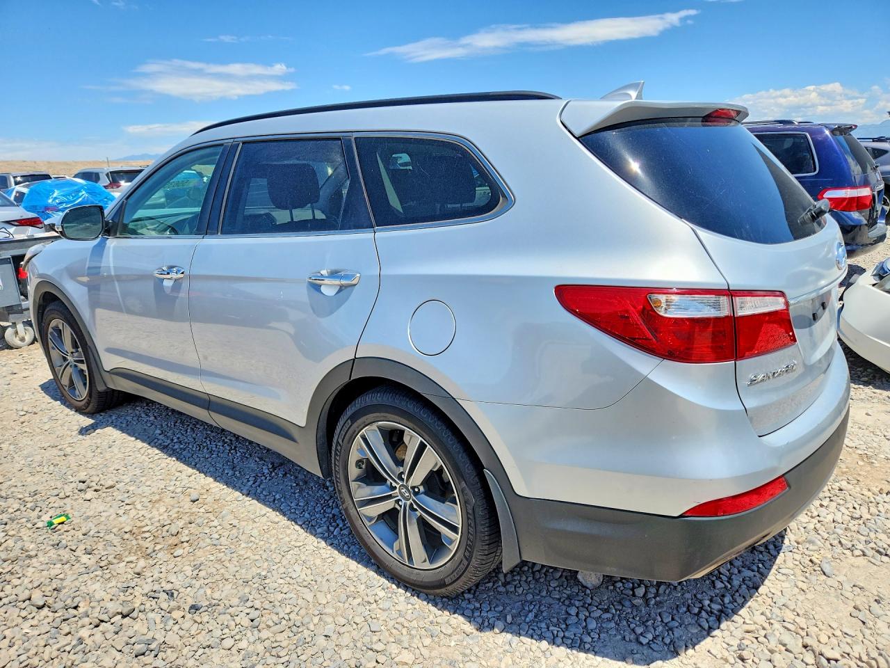 2014 Hyundai Santa Fe Gls Silver vin: KM8SNDHF1EU071889