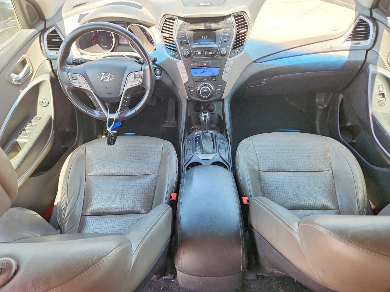 2014 Hyundai Santa Fe Gls Silver vin: KM8SNDHF1EU071889