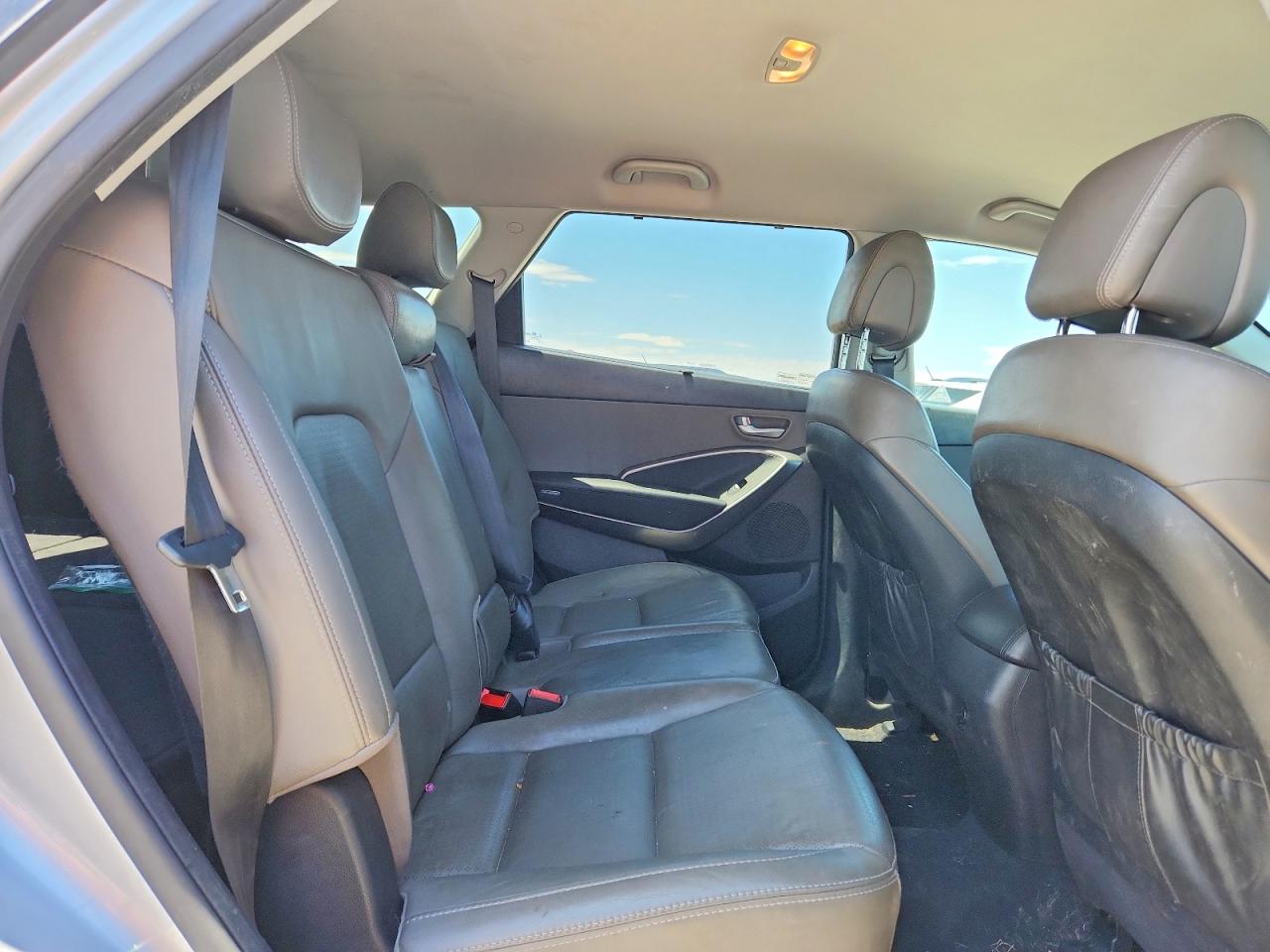2014 Hyundai Santa Fe Gls Silver vin: KM8SNDHF1EU071889