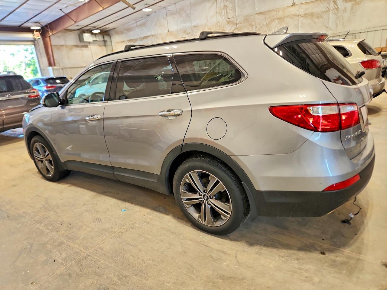 2014 Hyundai Santa Fe Gls Silver vin: KM8SNDHF2EU075479