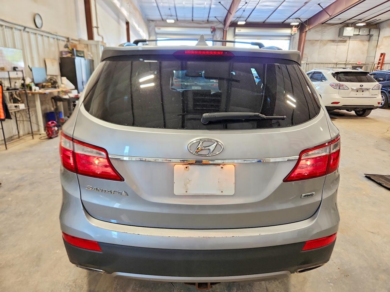 2014 Hyundai Santa Fe Gls Silver vin: KM8SNDHF2EU075479