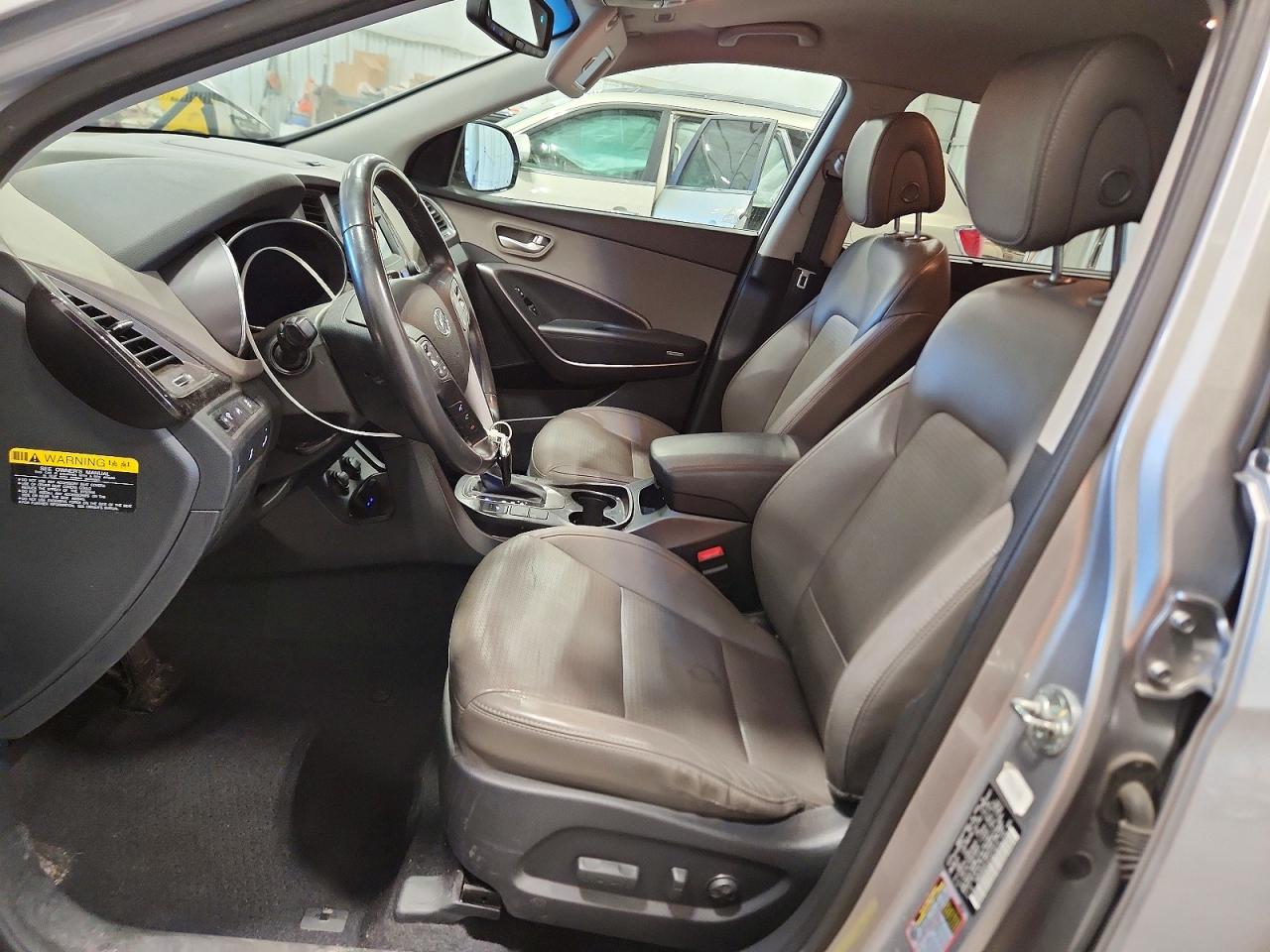 2014 Hyundai Santa Fe Gls Silver vin: KM8SNDHF2EU075479
