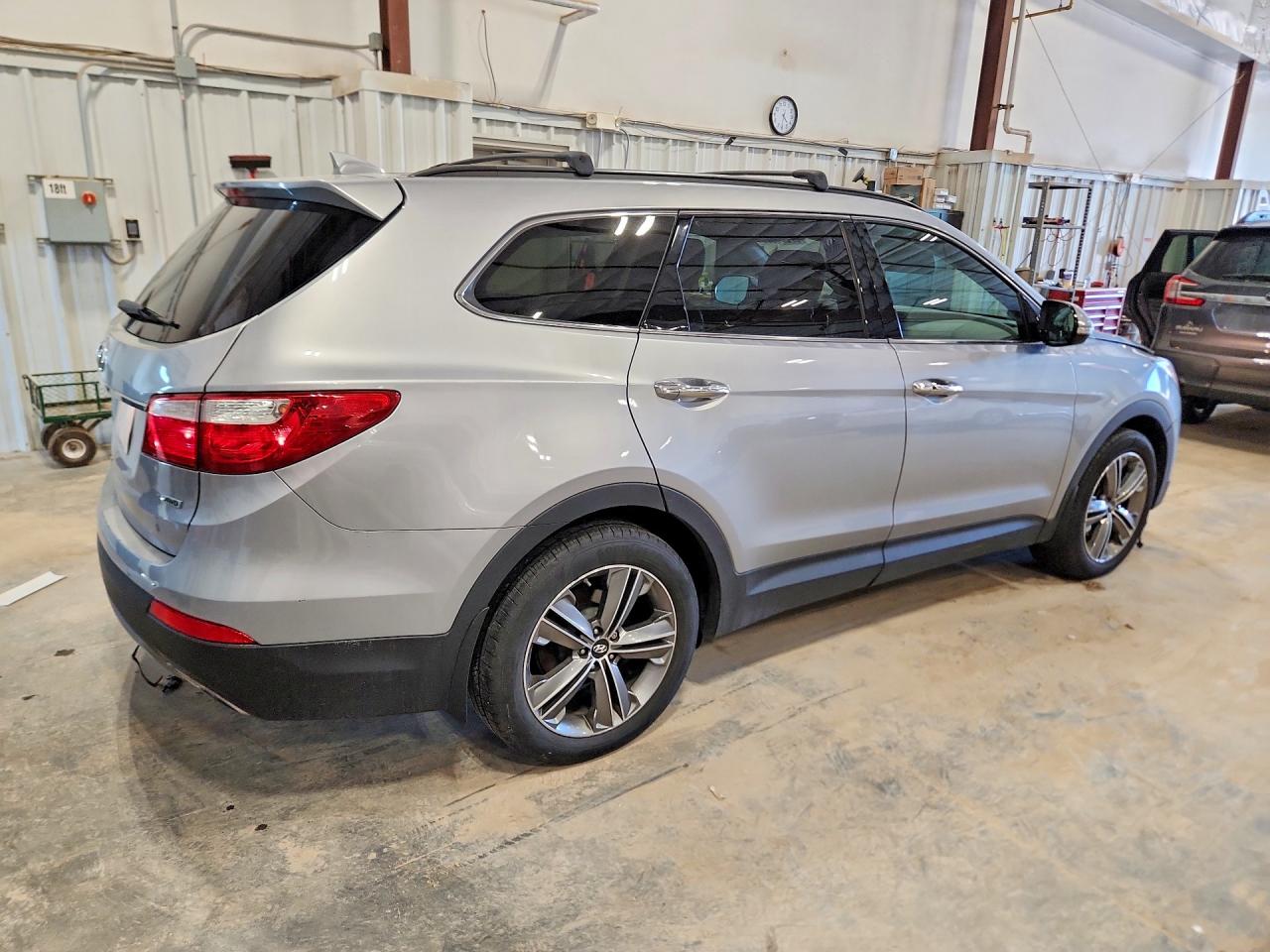 2014 Hyundai Santa Fe Gls Silver vin: KM8SNDHF2EU075479